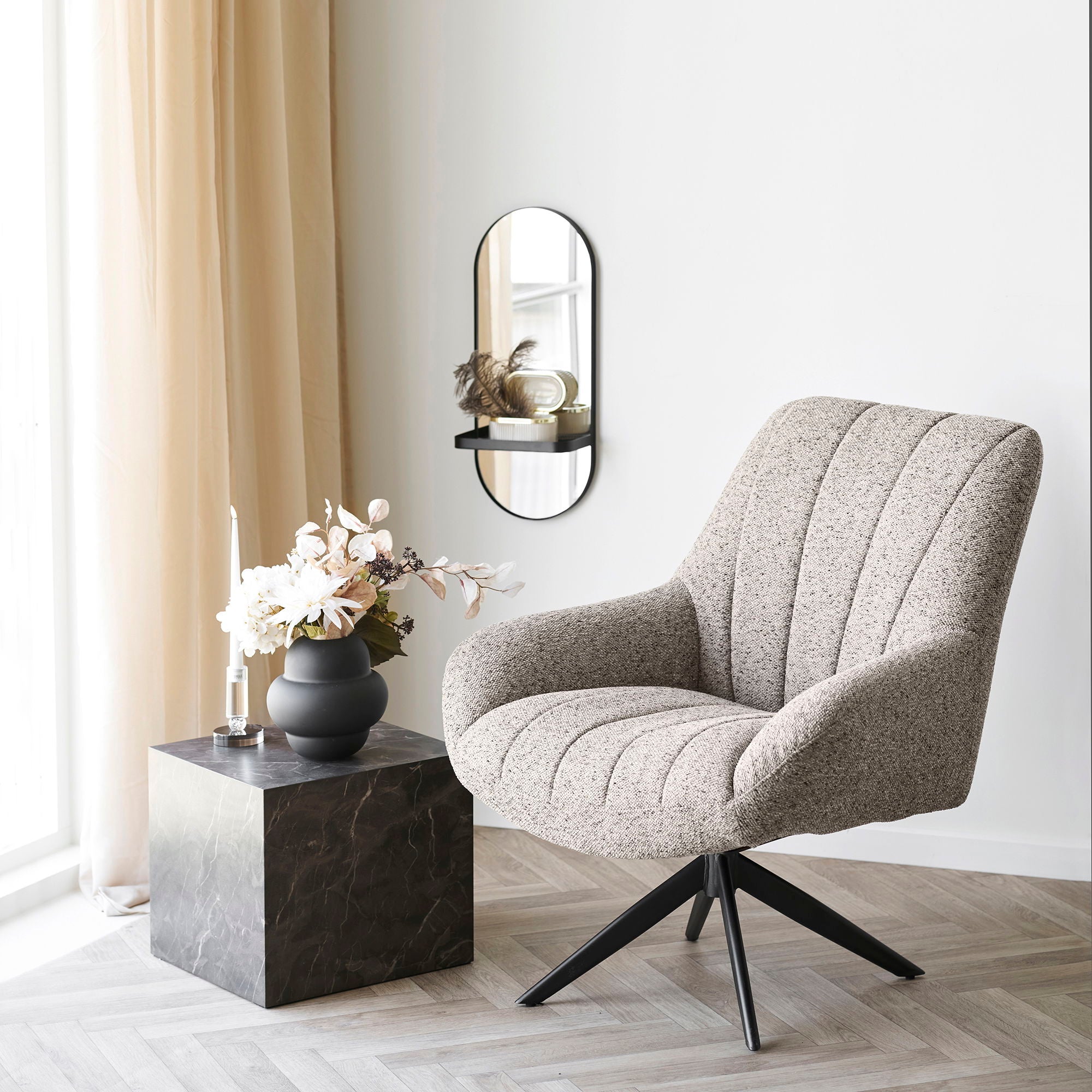 Grandola Lounge Stuhl - Lounge Stuhl mit Drehfuß, Grau, schwarze Beine HN1086