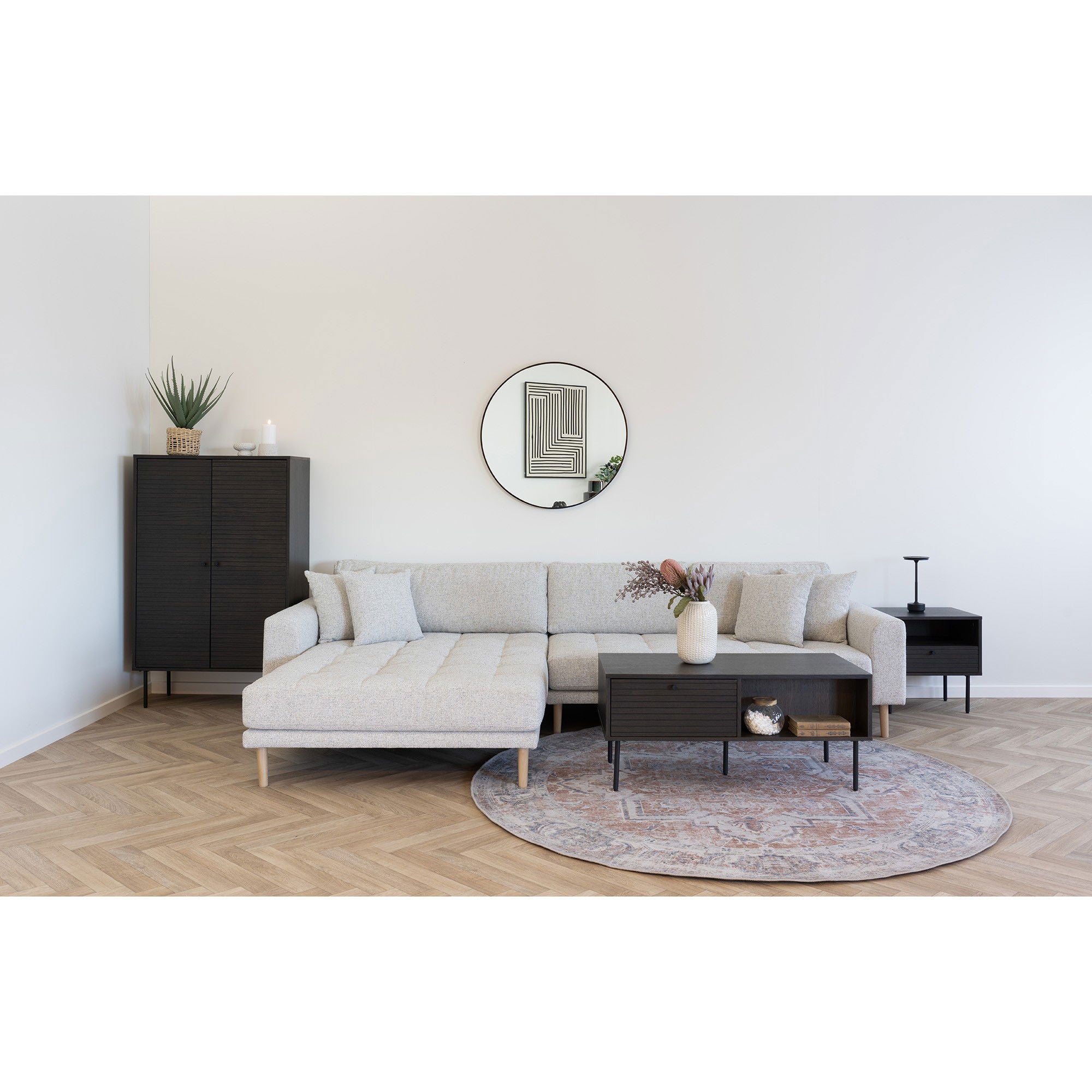 Lido Lounge Sofa - Lounge -Sofa, in der beige Melette mit vier Kissen und Naturholzbeinen, HN1015, gelassen