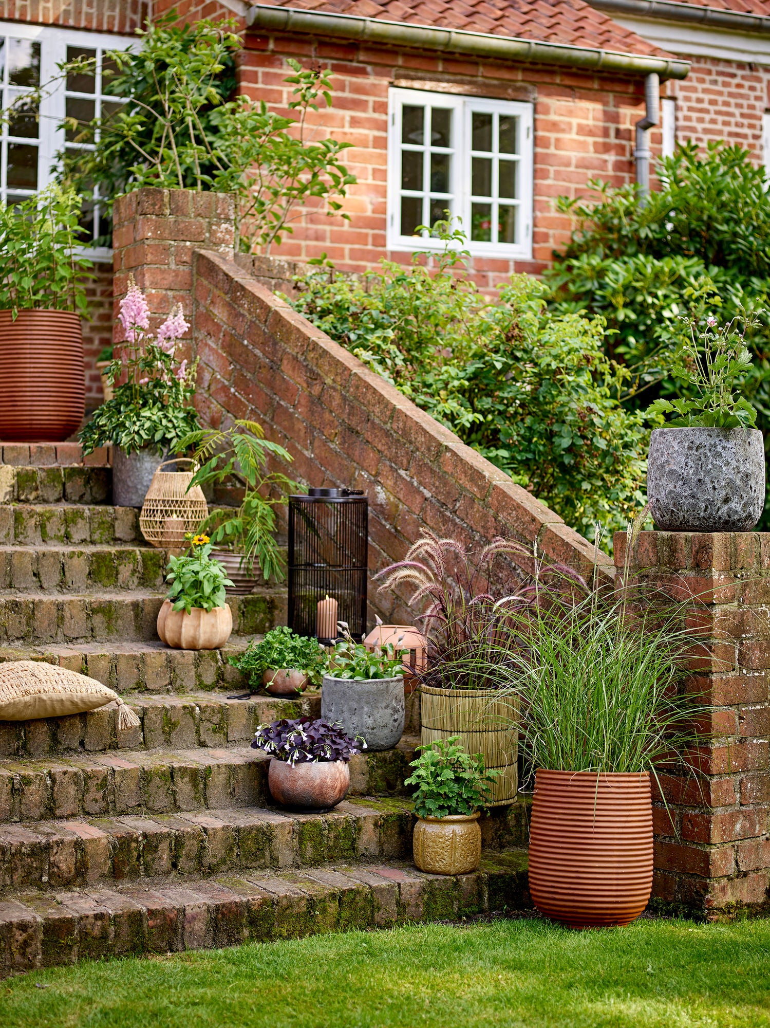 Bloomingville Marko Kräutertopf Hjules, Grau, Terrakotta