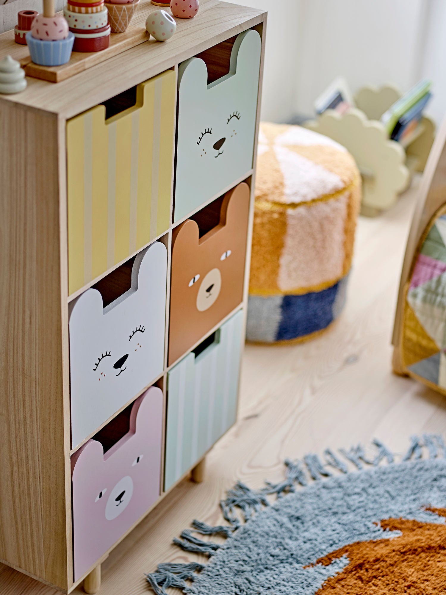 Bloomingville Mini Calle Bücherregal mit Schubladen, Natur, Kaiser