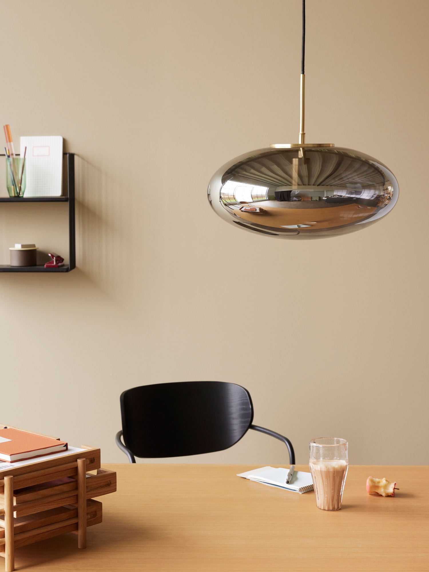 Hübsch reflektiert den Anhänger Ellipse Grey