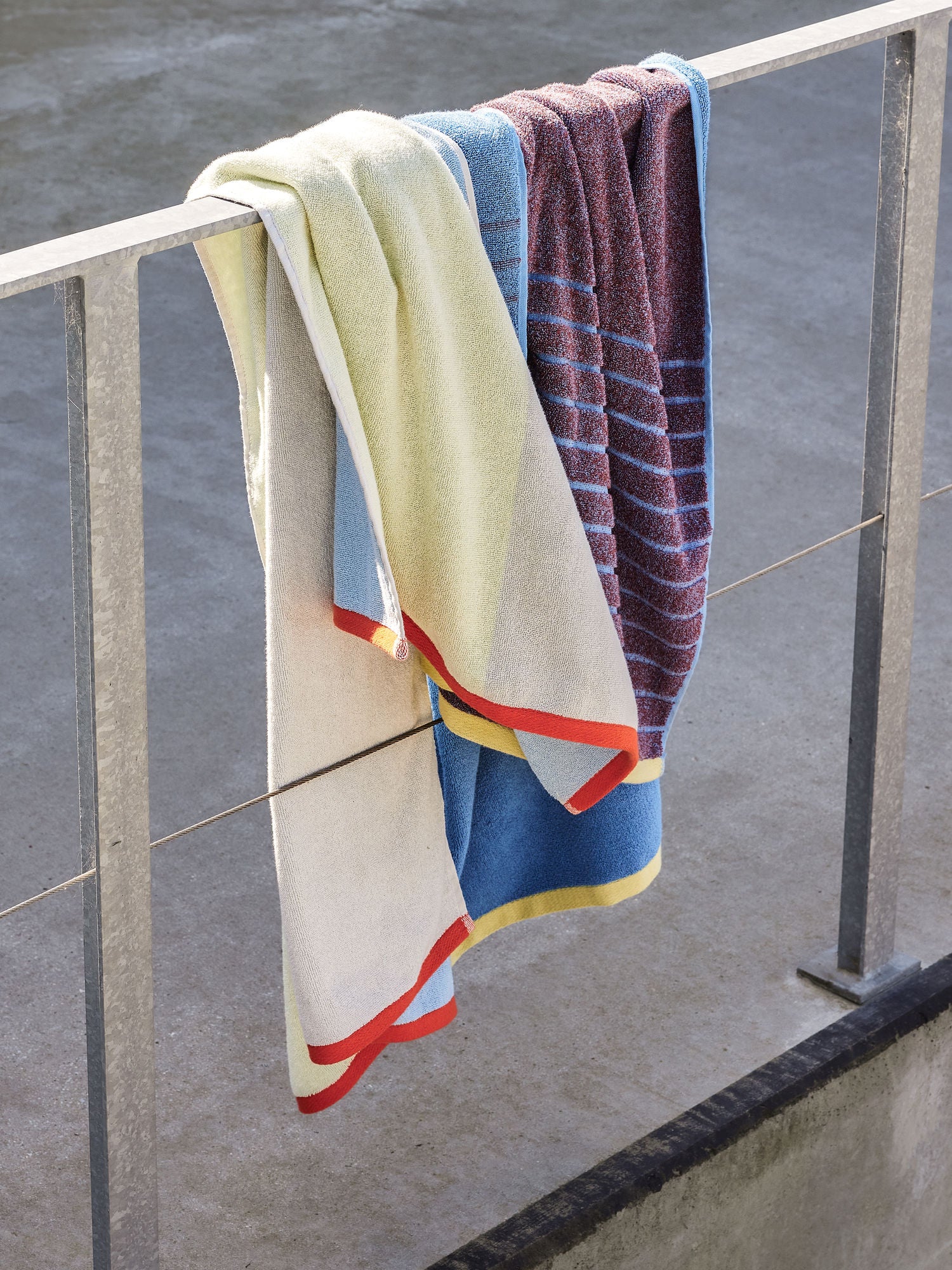 Hübsch -Promenade -Handtuch großes Lila/Blau