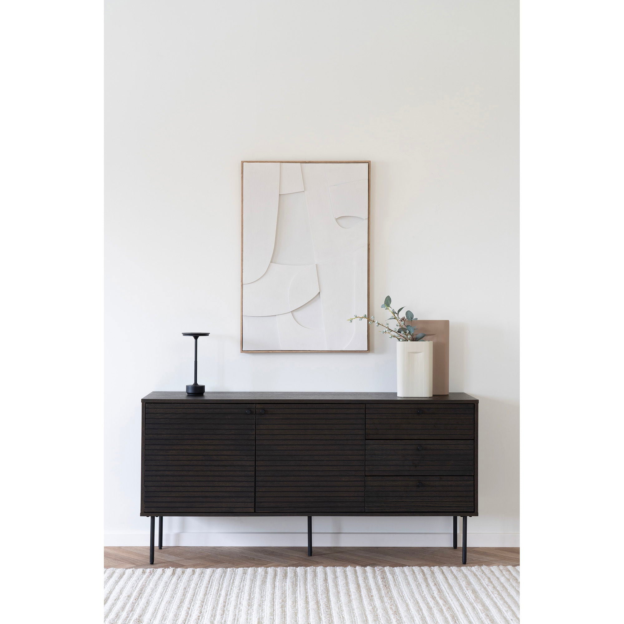 Kyoto Sideboard - Sideboard, 3 Schubladen, 2 Türen, Eichenfurnier, geräucherte, schwarze Metallbeine, 150 x 40 x 74 cm