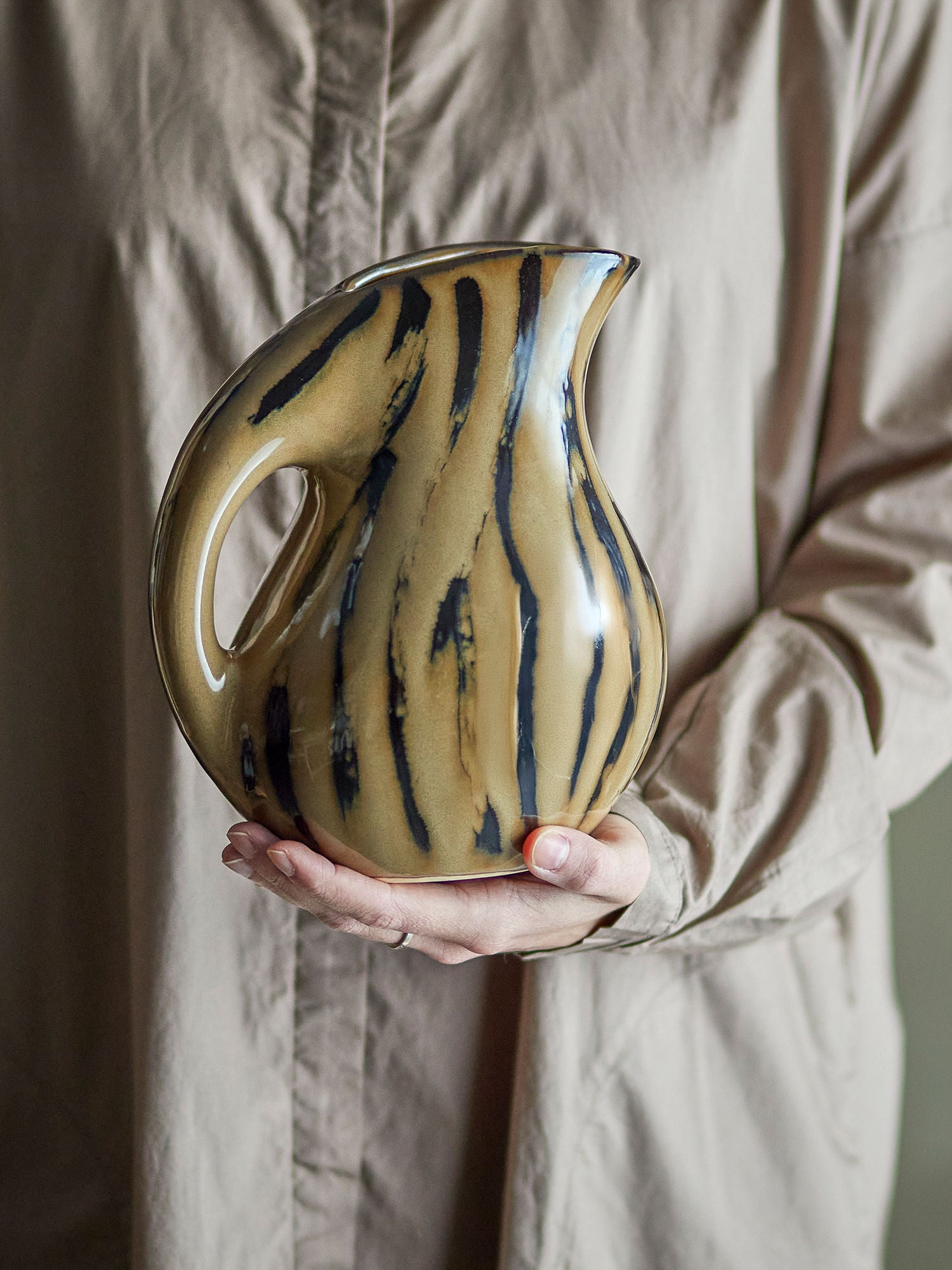 Bloomingville Coy Pitcher, Brown, Steinzeug