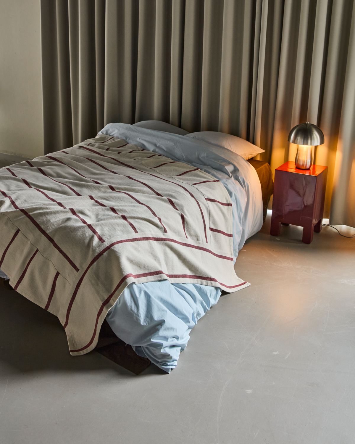 Tagesdecke, HDNula, gebrochenes Weiß; Braun