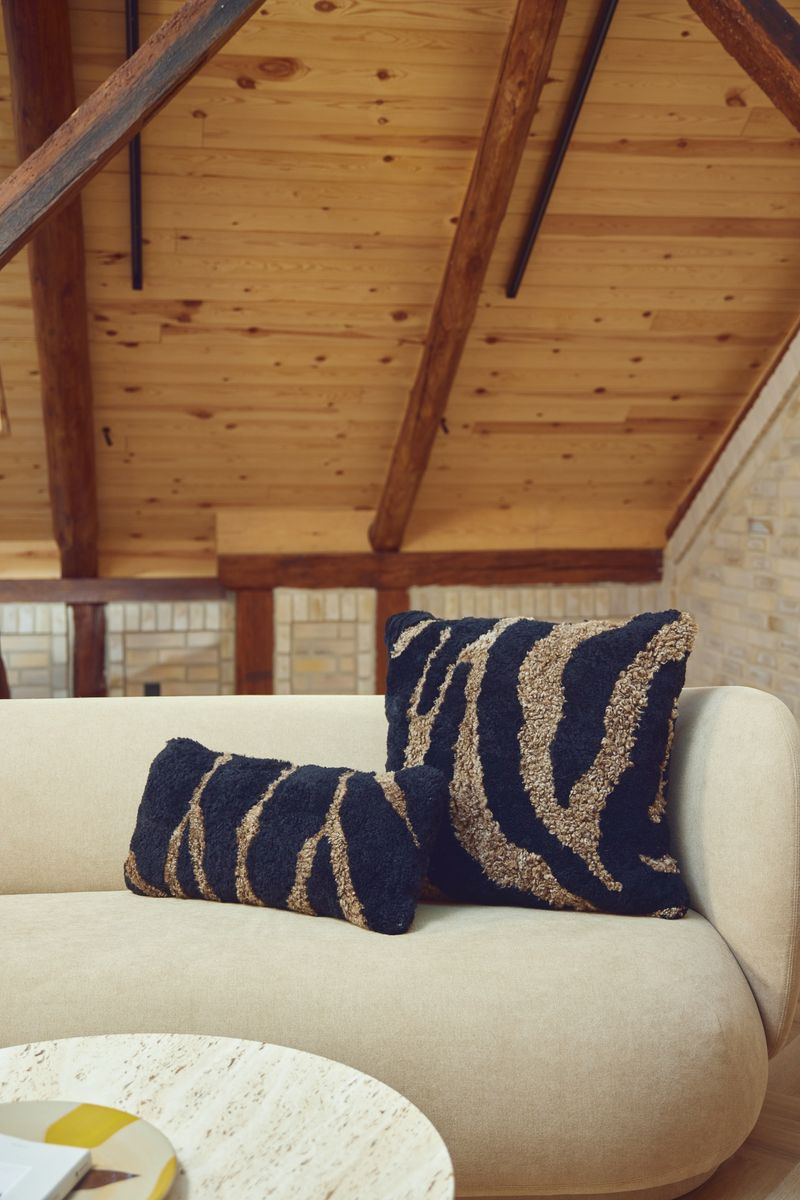 Zebra-Lammfellkissen | Kurzhaarig | Neuseeland | Doppelseitig | 60x60cm