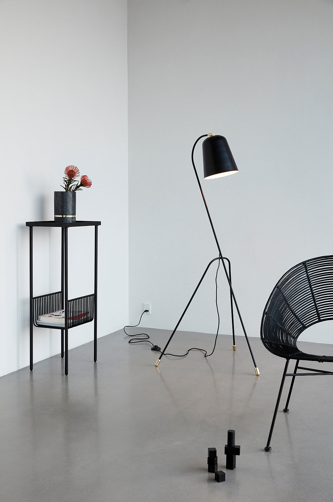 Eyrie -Konsolentisch kleiner Schwarz - 40x30xh93cm