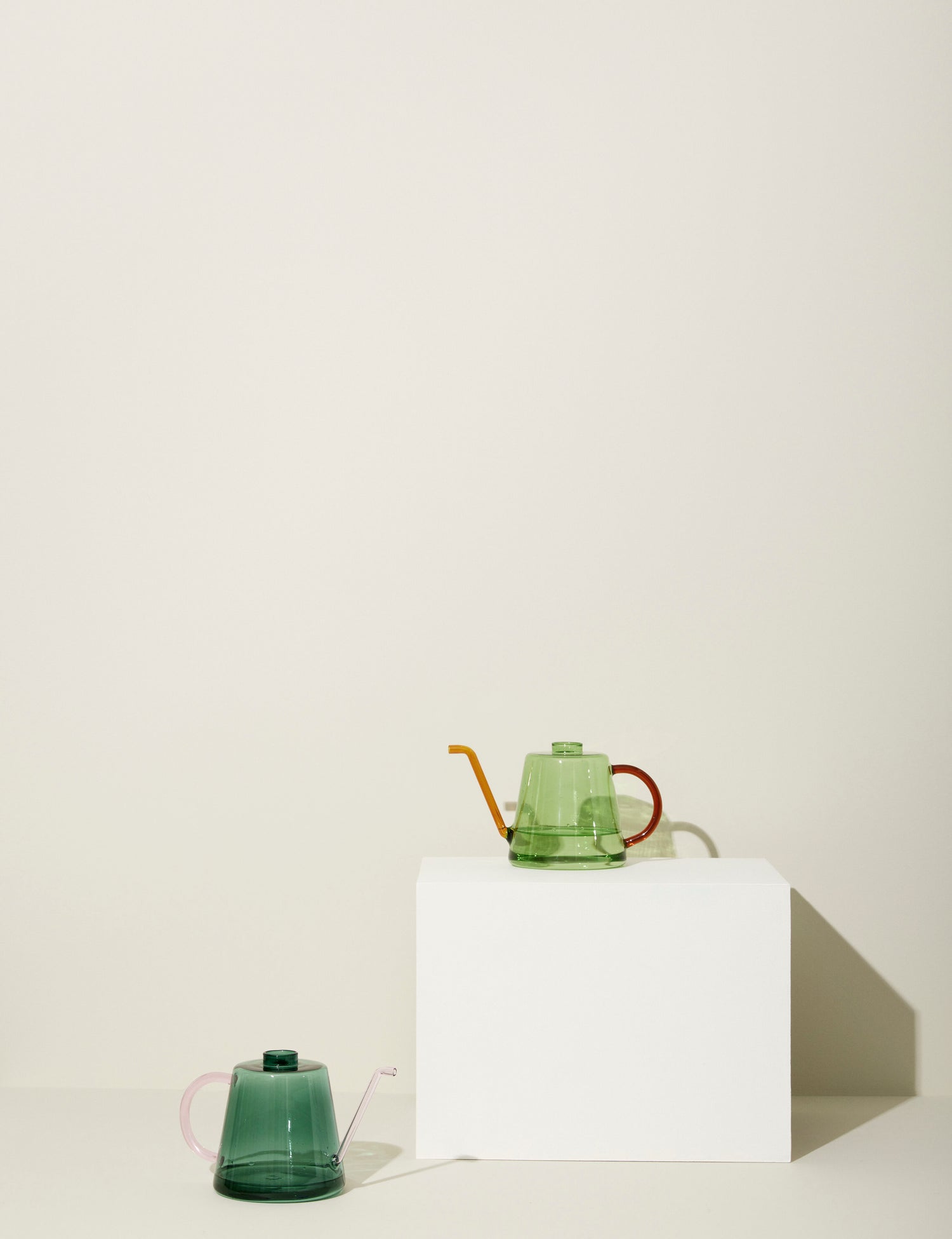 Flora Water Krug Green/Bernsteinfarbe - 24x14xh14cm