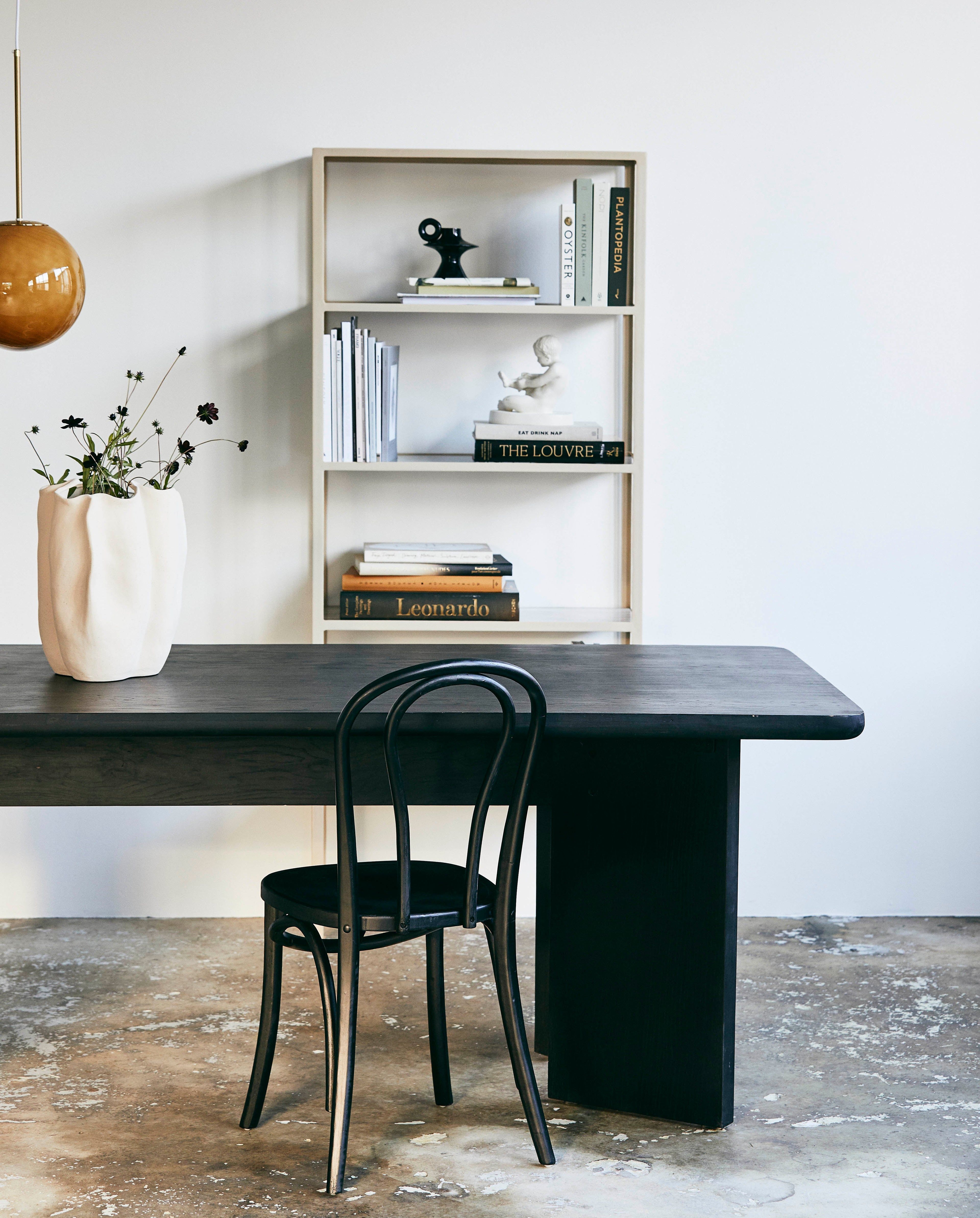 Tisza Esstisch in Eichenfurnier - Schwarz