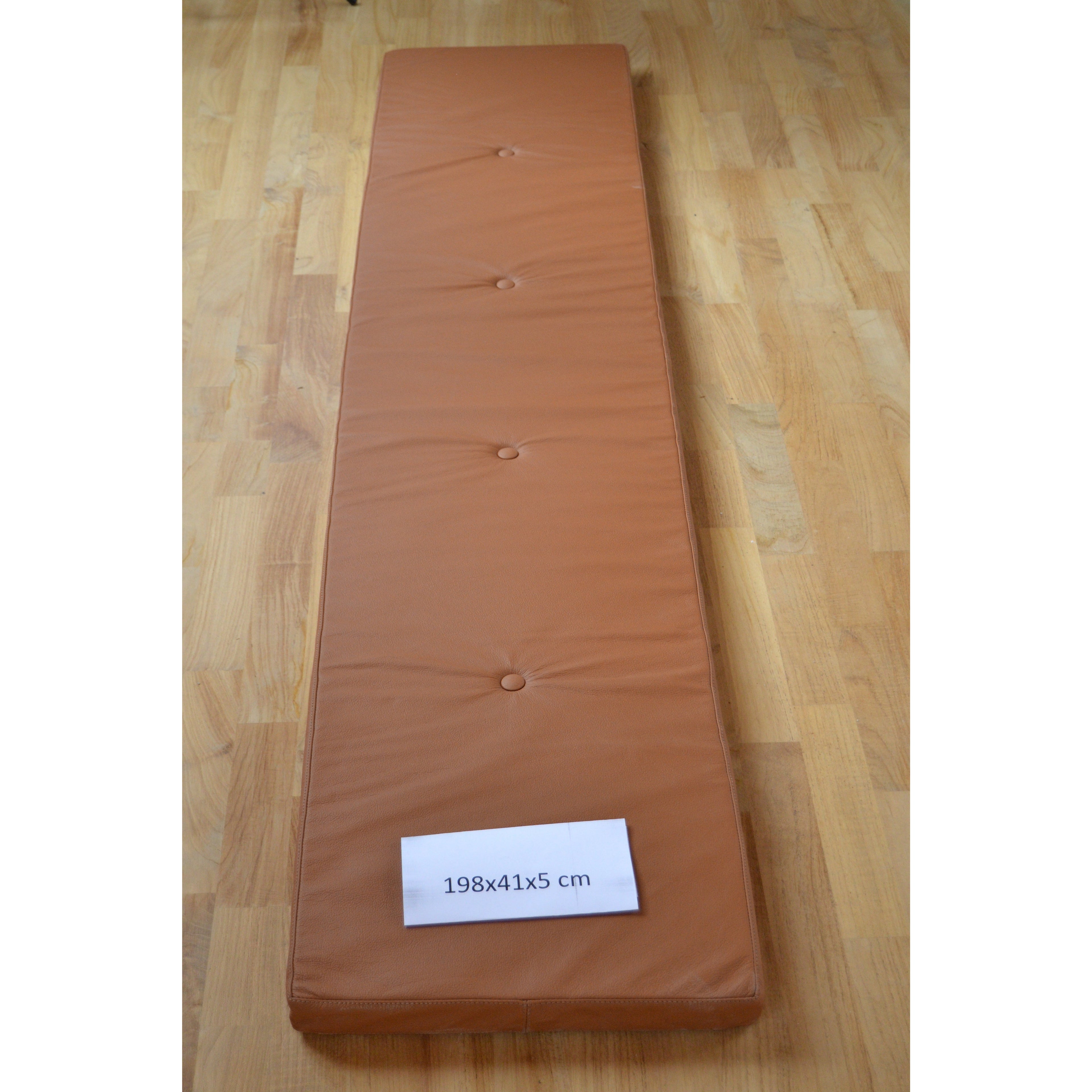 Cognac Lederkissen 198x41x5 cm - mit 4 Tasten