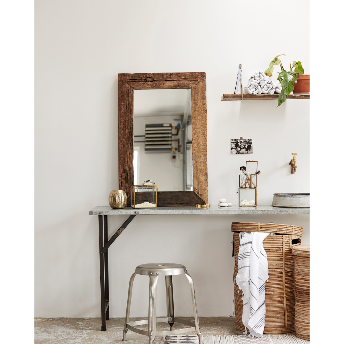 Regal Leute, Hdapart, Messing