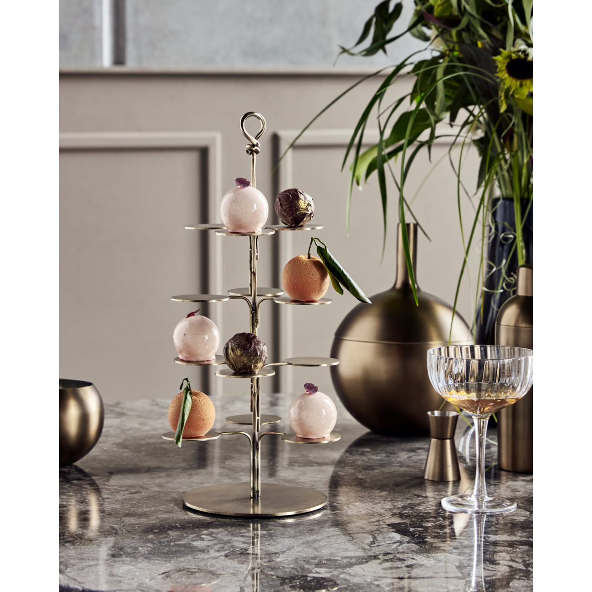 Gründung, Hdseny, Antik Brass