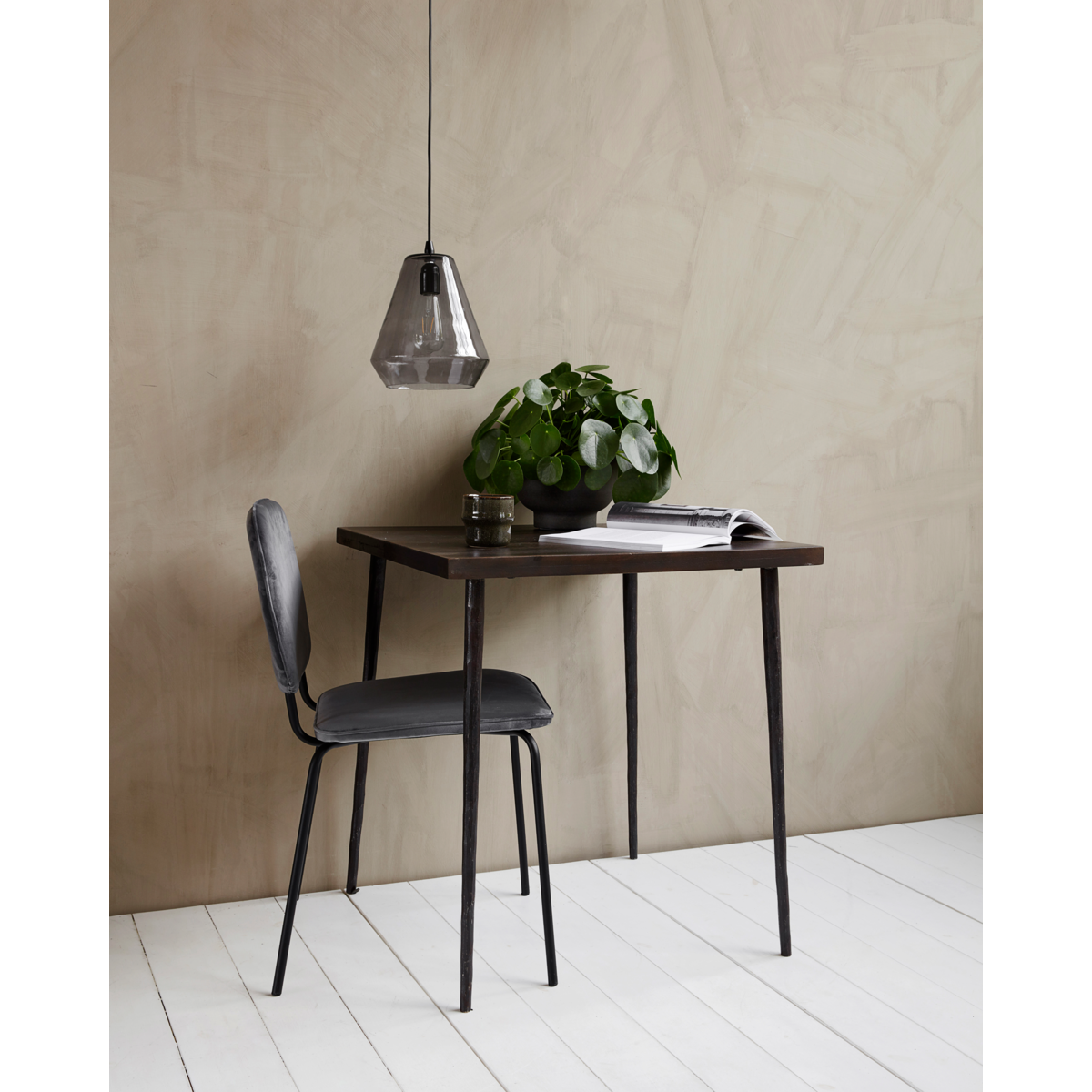 Tabelle, hdsLated, schwarze Arbeiten