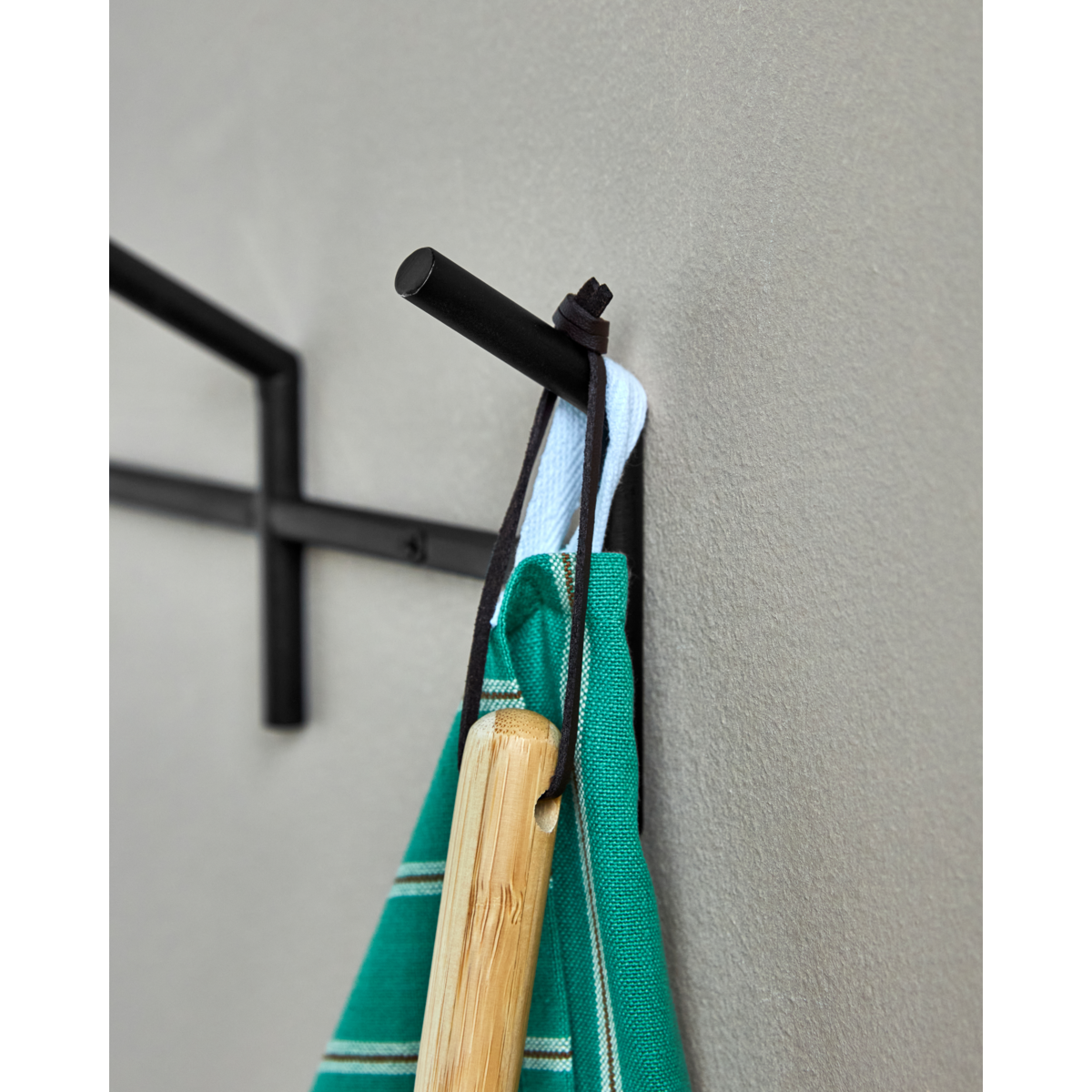 Knake, Hdparo, Schwarz