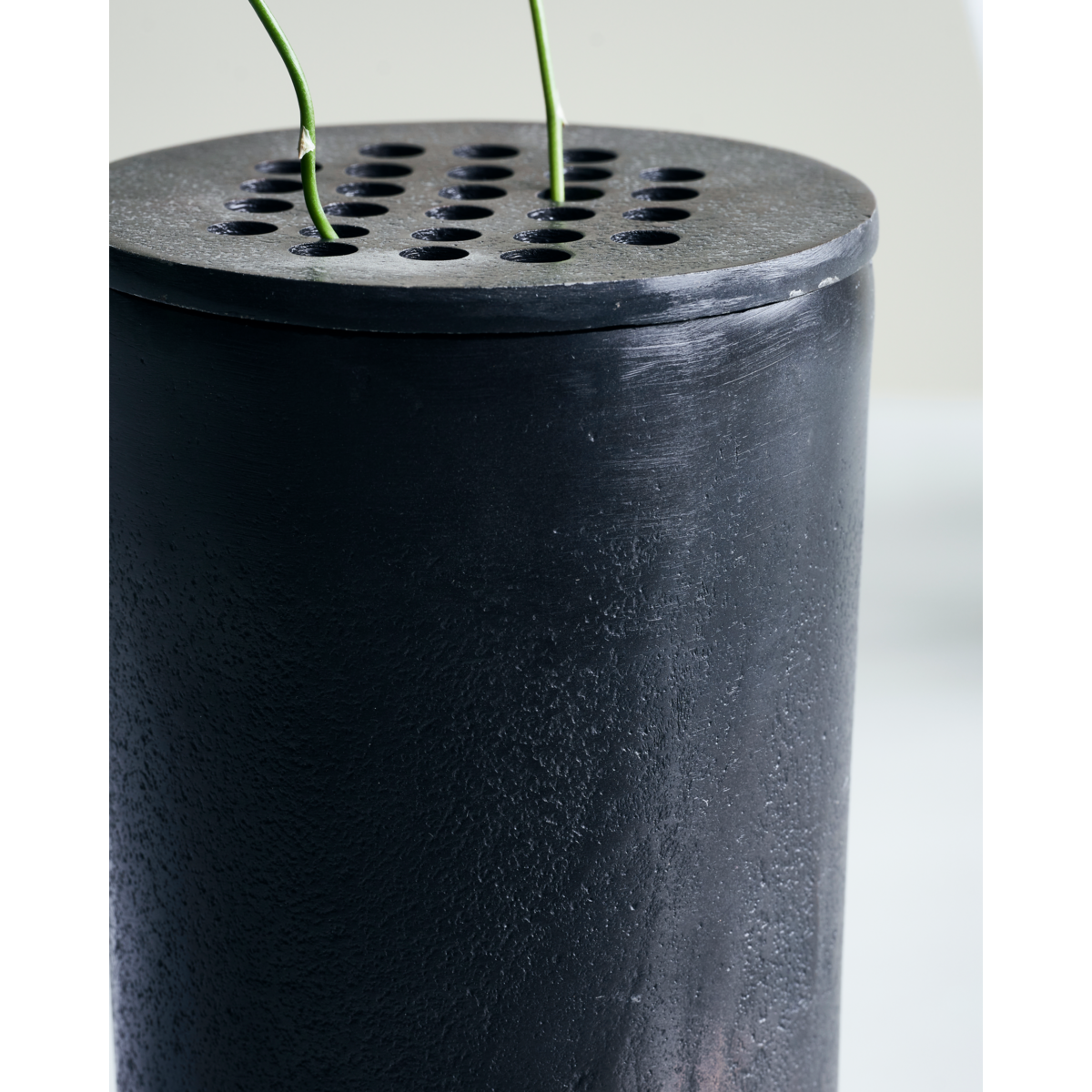 Vase, Hdflow, gebräunter Messing
