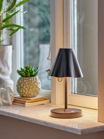 Bloomingville Lianna Tragbare Lampe, wiederaufladbar, schwarz, Metall