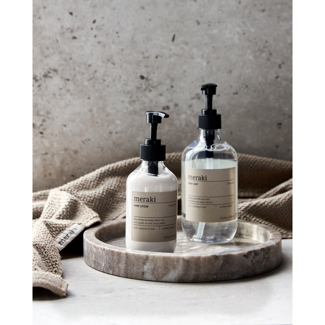 Handlotion, seidiger Nebel, bereit
