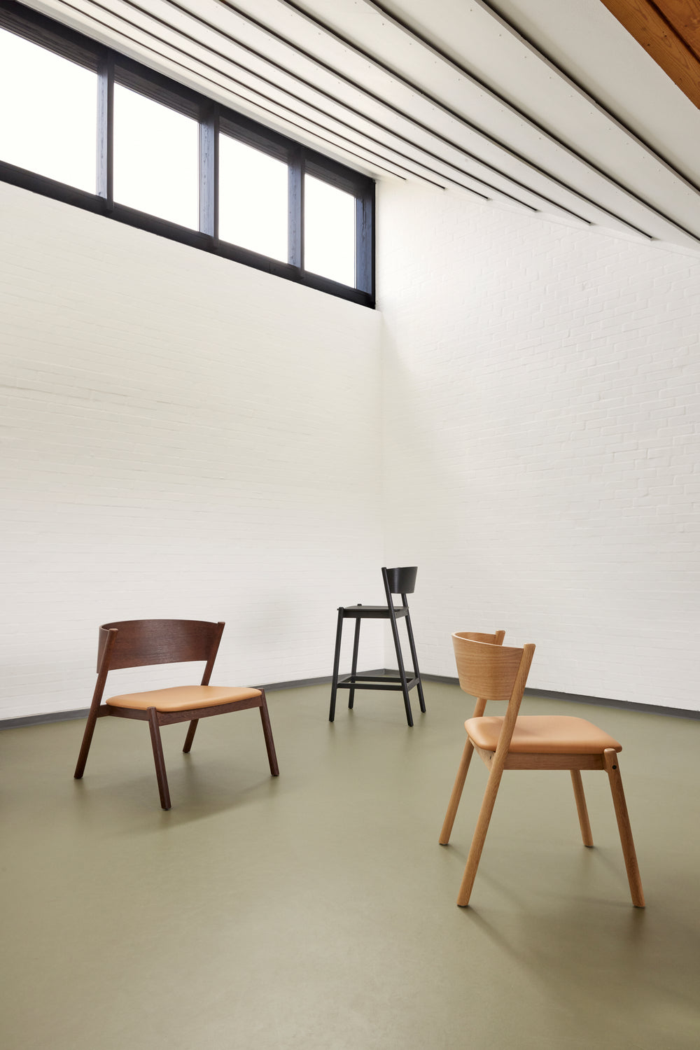 Oblique Lounge Chair Sitz  Dunkelbraun – 64x64xh75cm