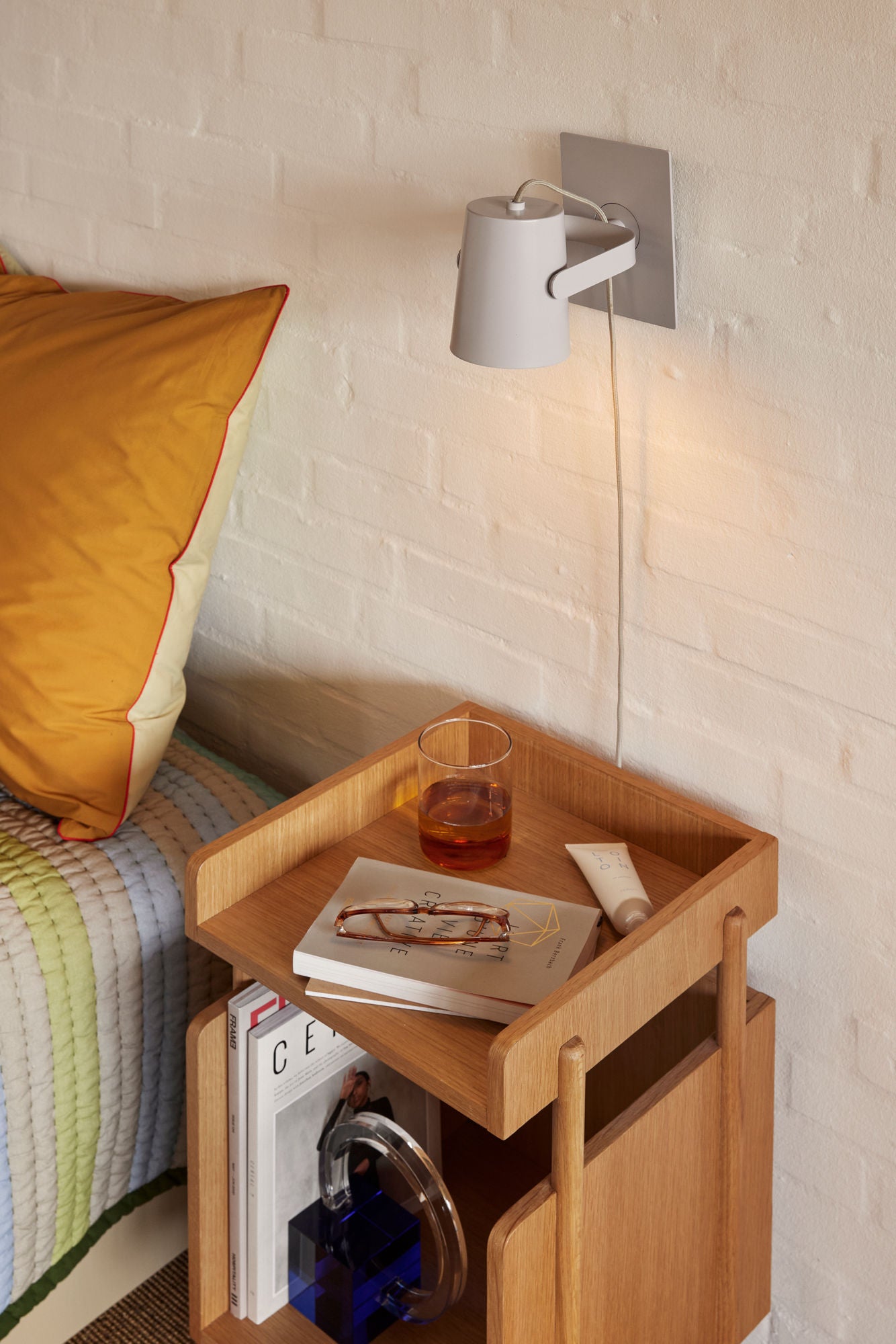 Hübsch Arent Wandlampe hellgrau