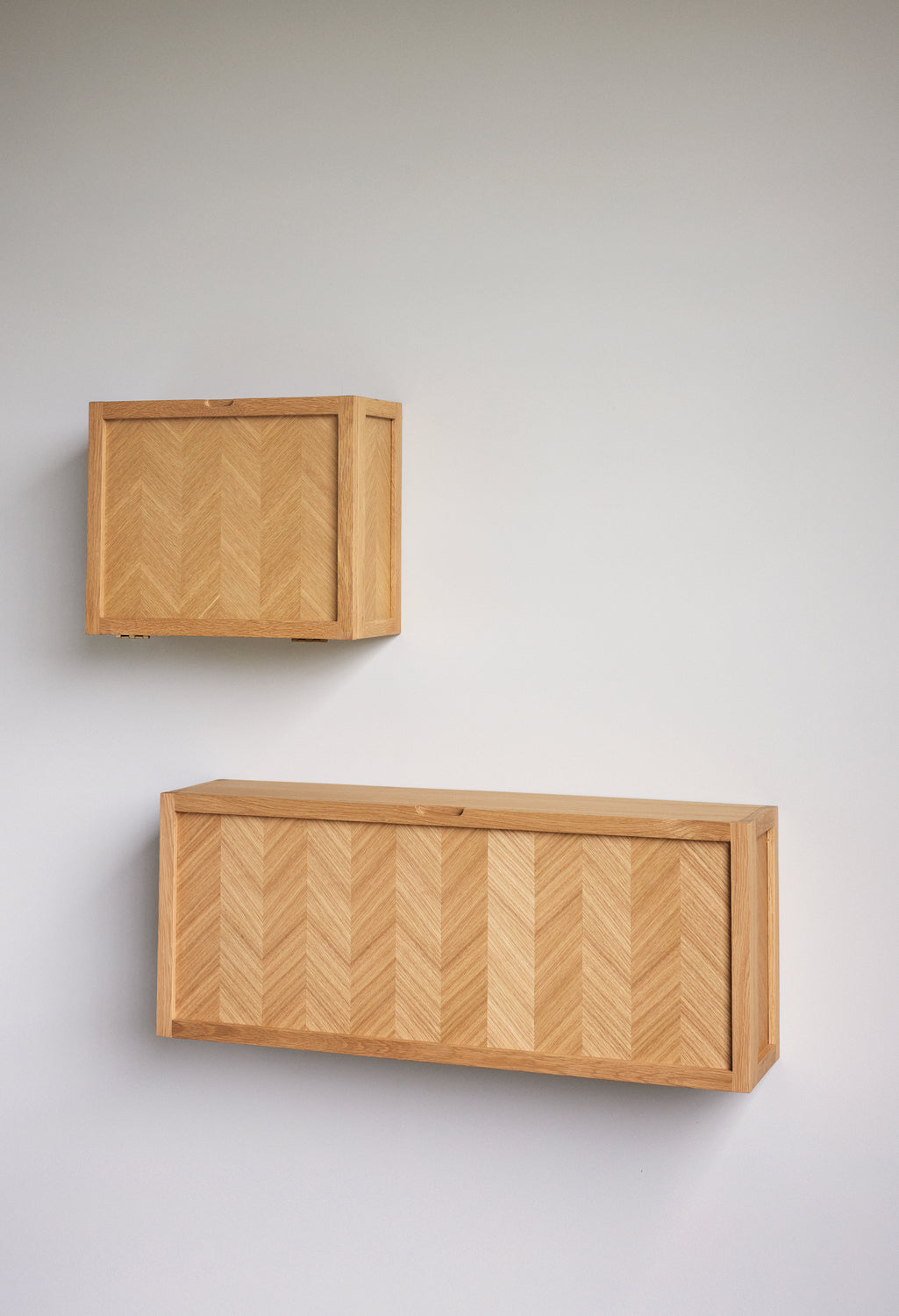 Schuhschrank mit Fischgrätenmuster, groß, naturfarben – 100 x 25 x 40 cm