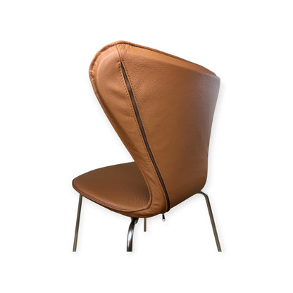 Vollständige Abdeckung für Arne Jacobsen 3107 Stuhl in schwarzem Leder