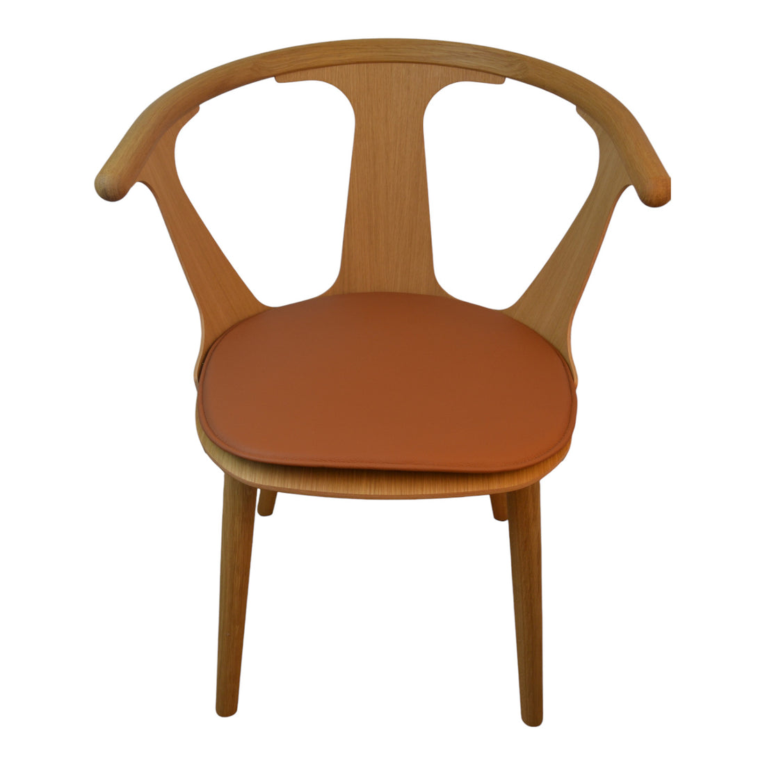 Luxuskissen zu & Tradition SK1 zwischen Stuhl I - Cognac Leder