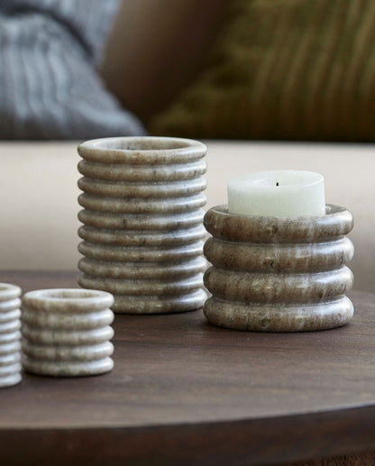 Otok Candlestick in Marmor - groß - H8 cm - hellbraun