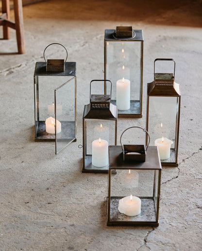 ANTIKE Laterne aus Eisen – H30 cm – Goldfinish