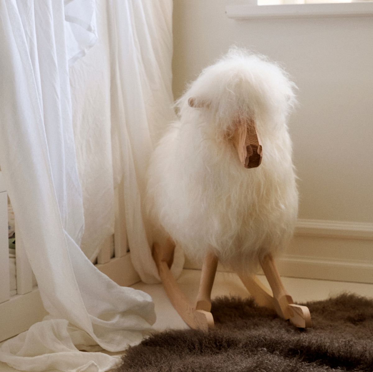 Manray Povl Kjer Design | Gotland-Lammfell | Große L85xB25xH60 cm