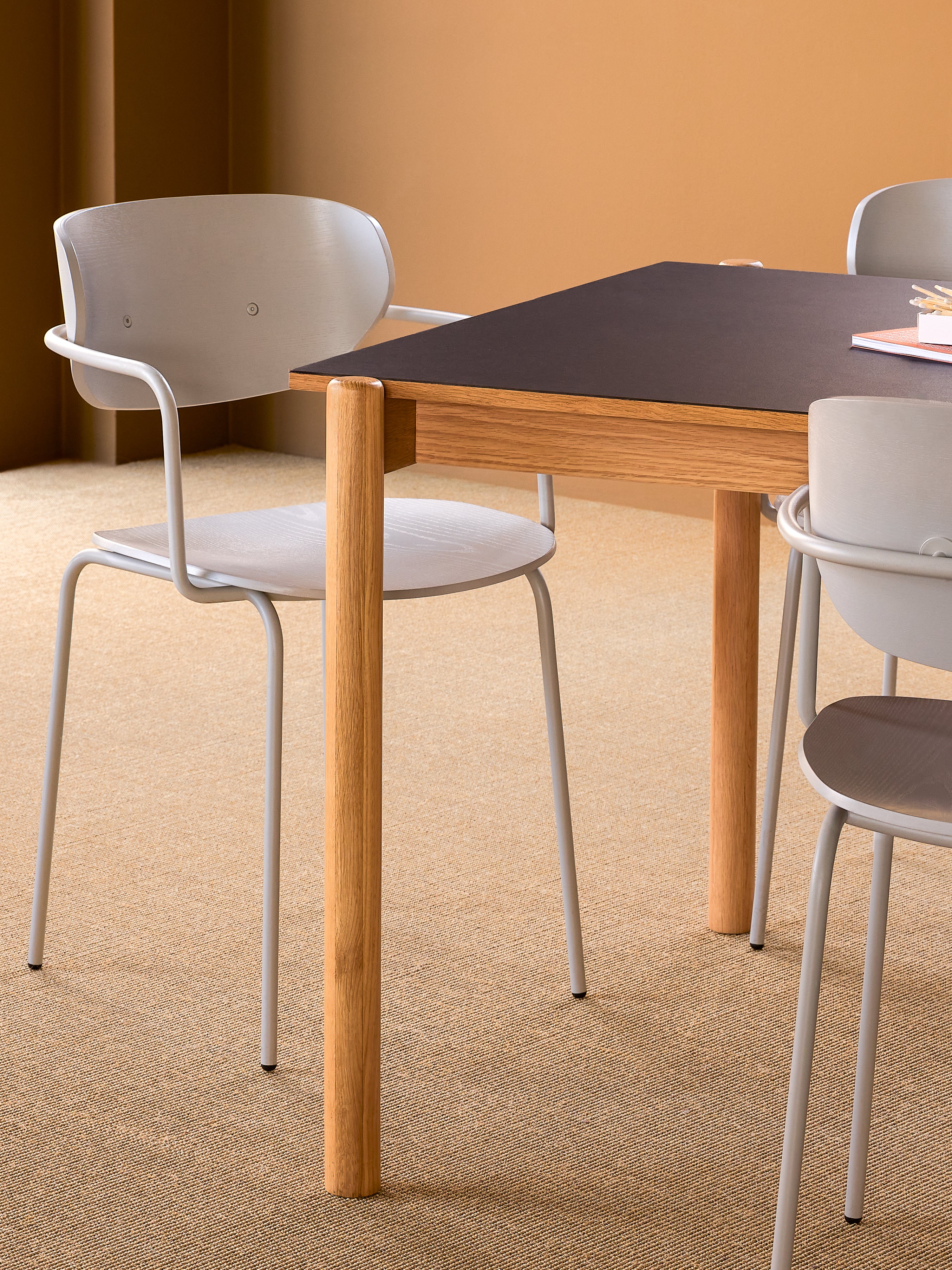 Oblique Esstisch rechteckig schwarz - 190x107xh75cm