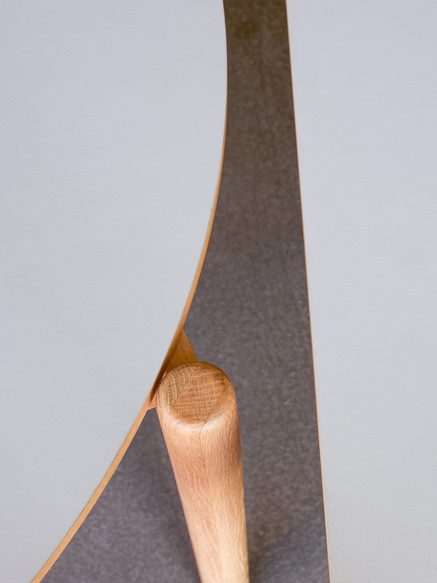 Oblique Esstisch Rund Grau - ø115xh75cm