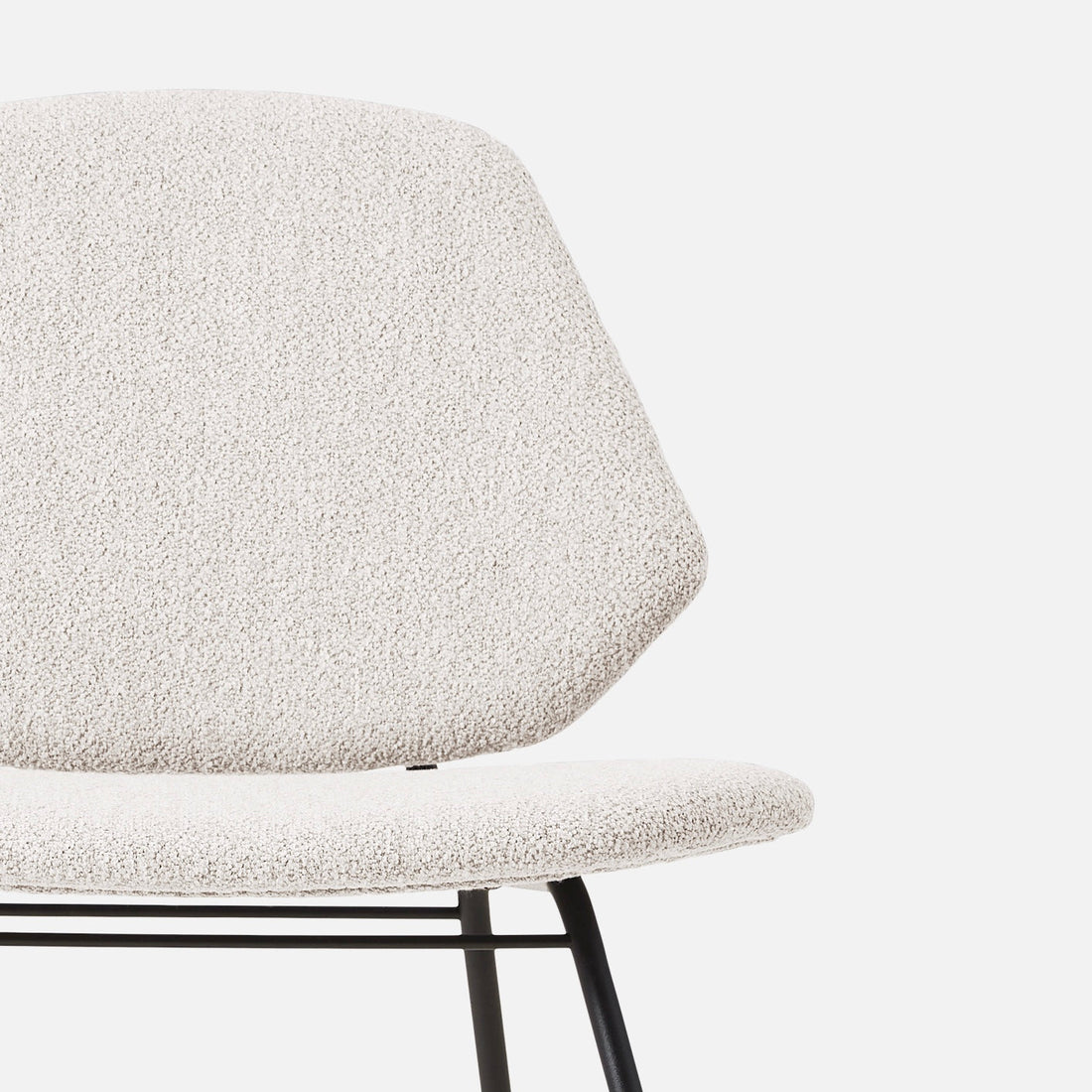 Woud - Lean Lounge Chair - Elfenbein