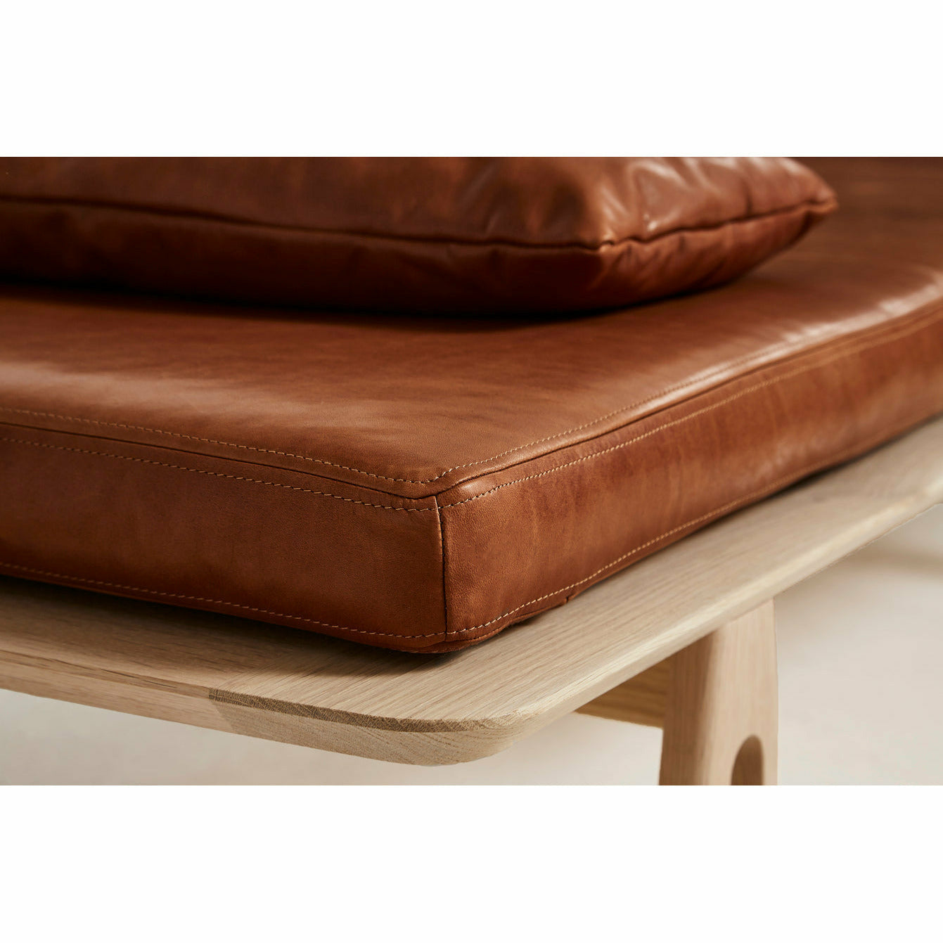 WOUD - Level daybed - Nougat/black 190x76,50x41 cm - WOUD - DesignGaragen.dk