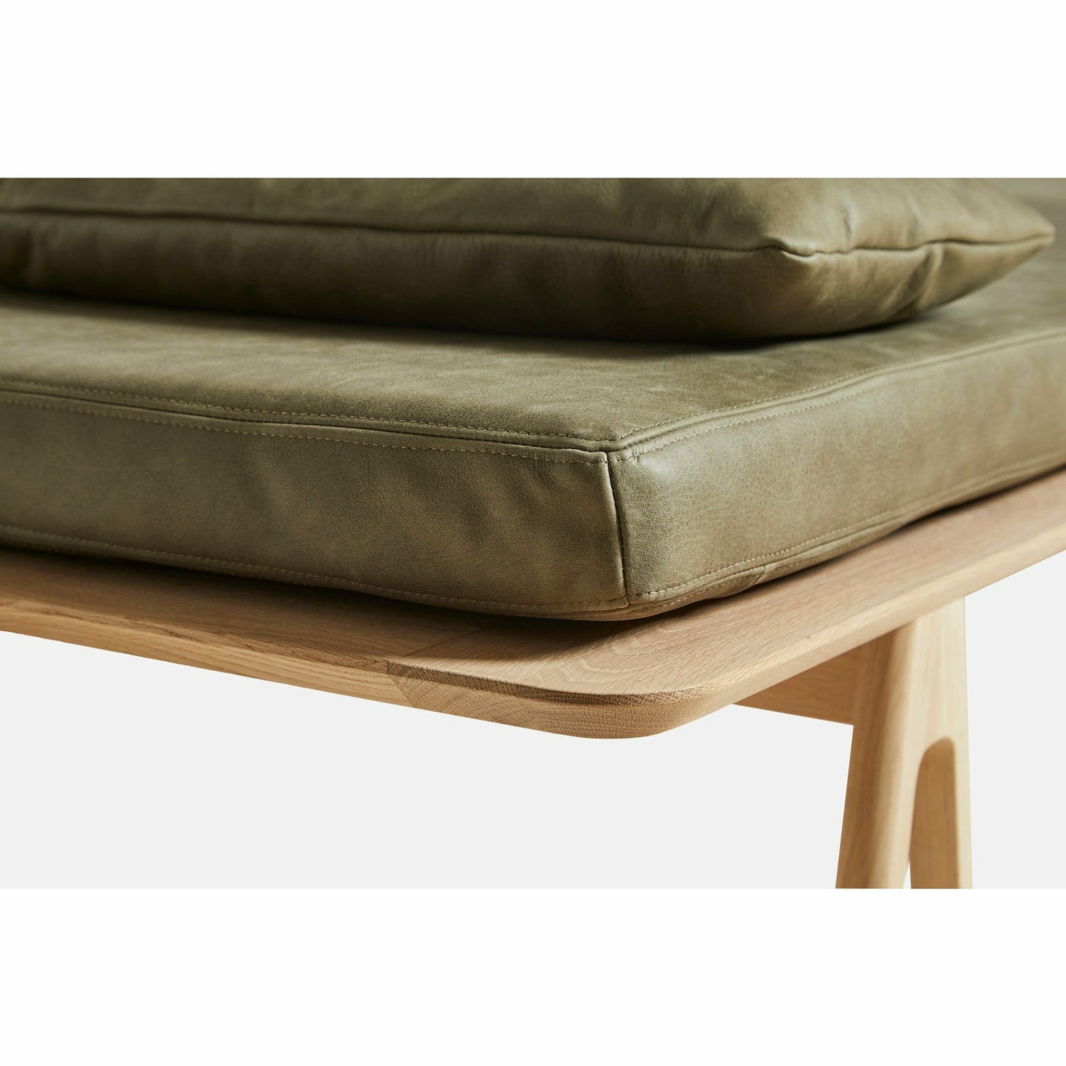 Woud - Level Daybed - Moos Green/Black 190x76.50x41 cm
