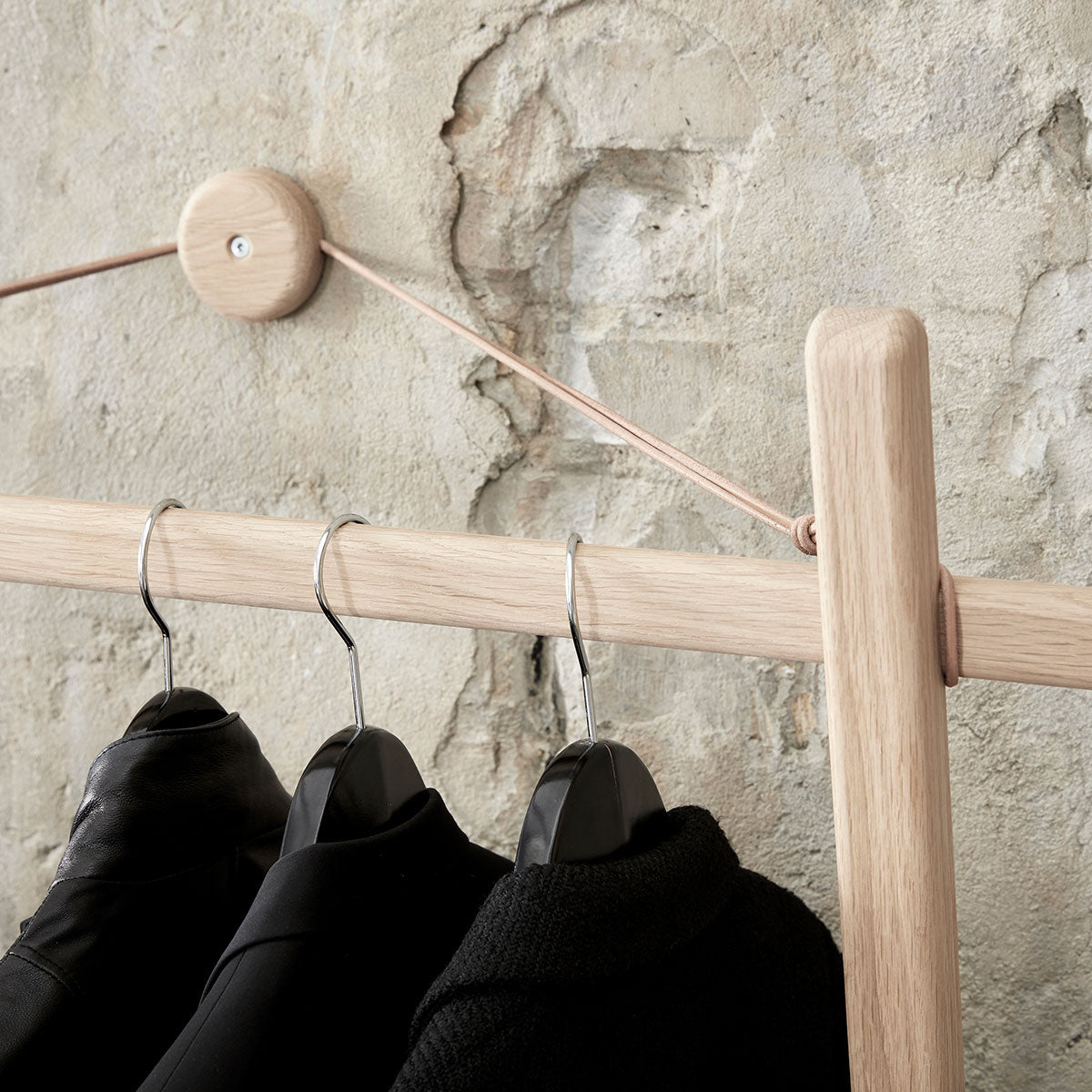 Andersen Furniture Clothes Rack - Ash - DesignGaragen.dk.