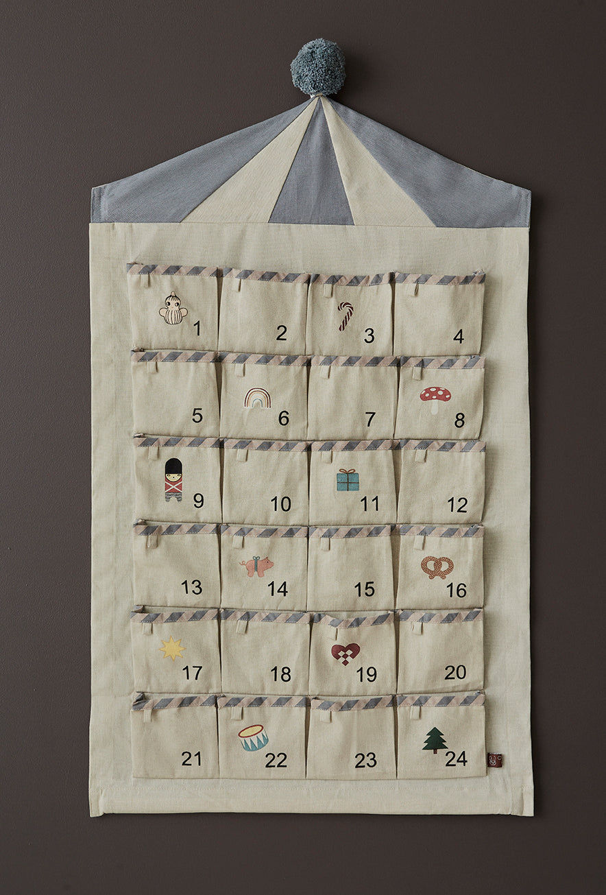 OYOY LIVING Cirkus Julekalender - Beige / Blue