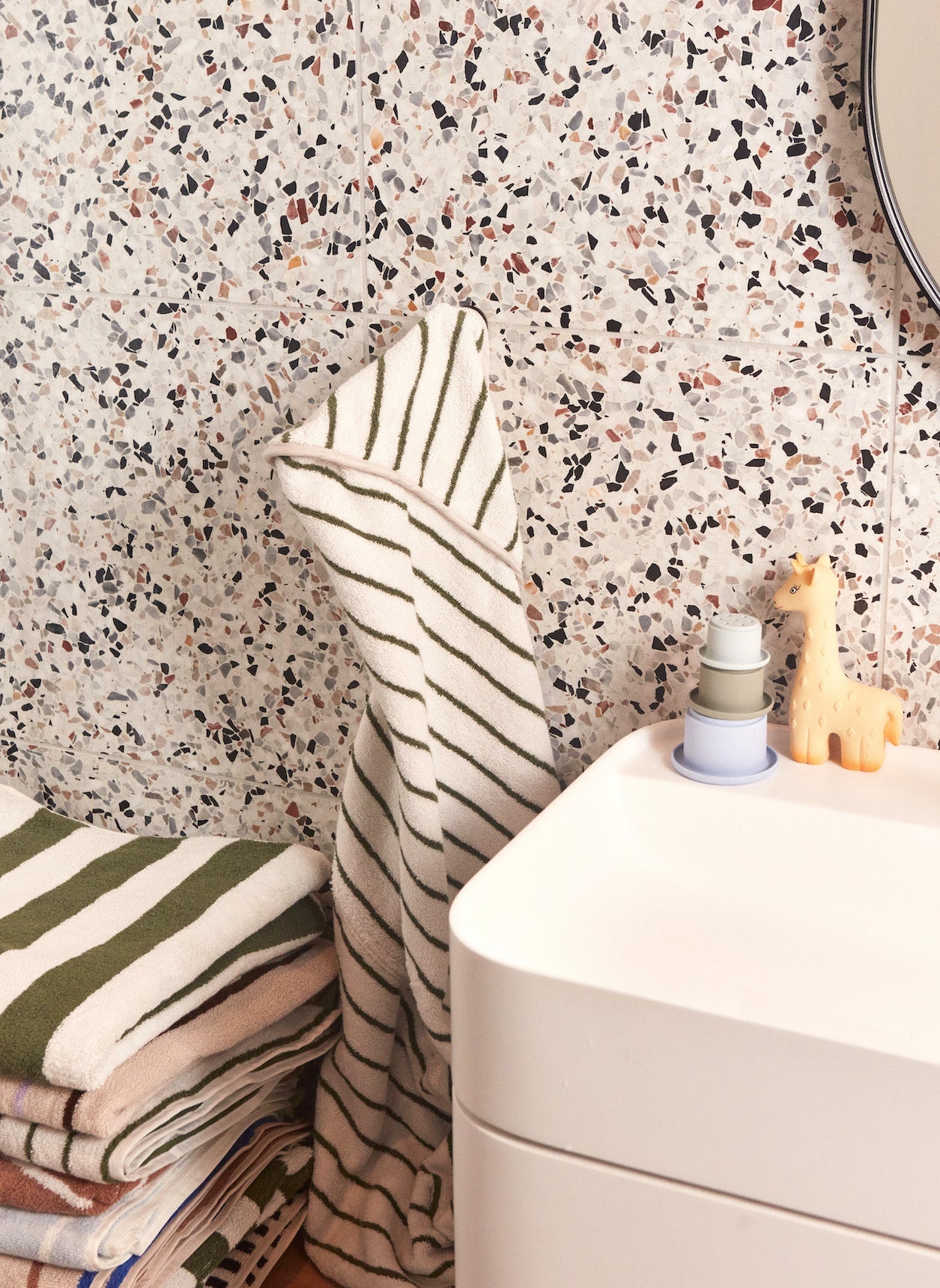 Oyoy Mini Raita -Handtuch mit Kapuze