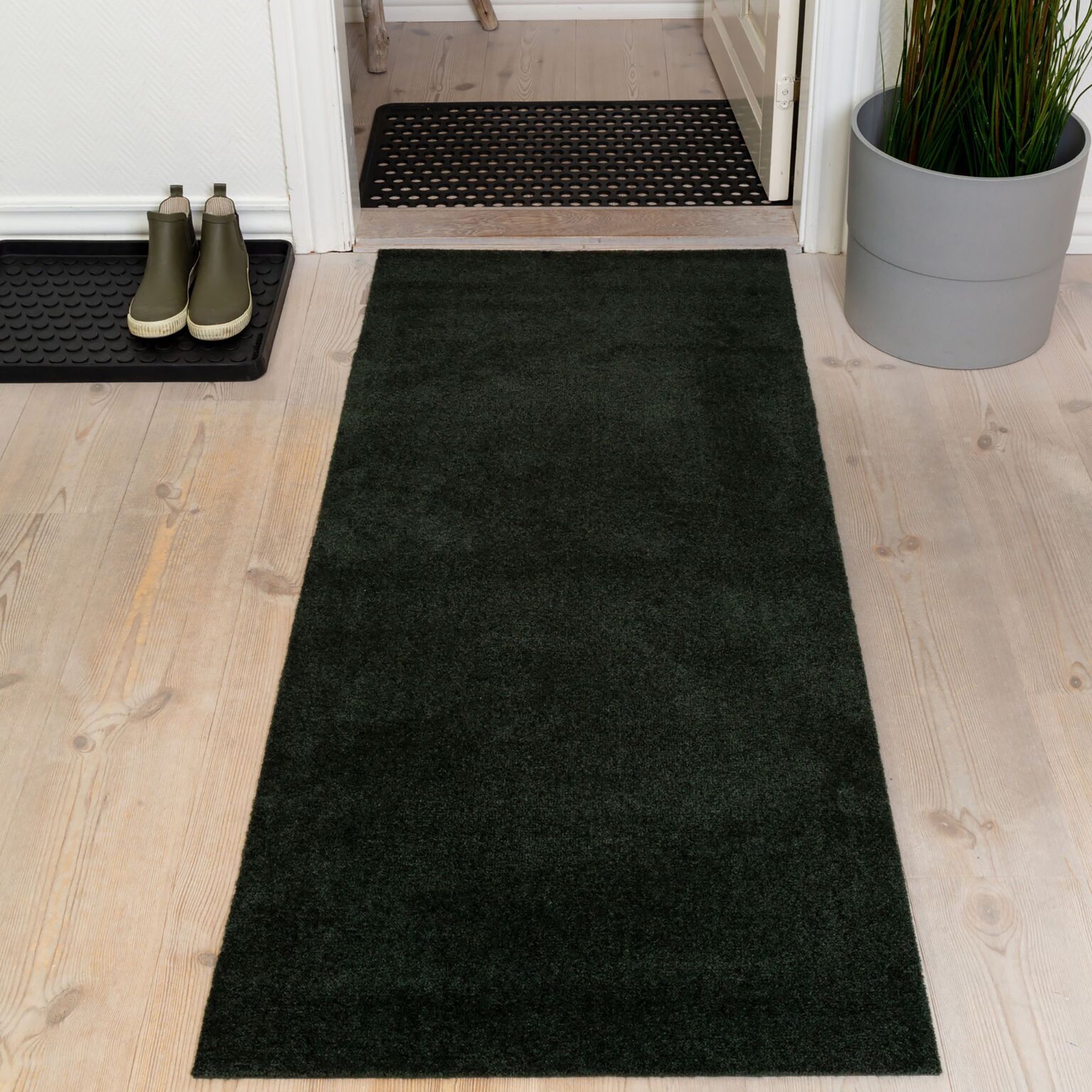 GULVMÅTTE 67 x 120 cm - UNI COLOUR/DARK GREEN - Tica Copenhagen - DesignGaragen.dk