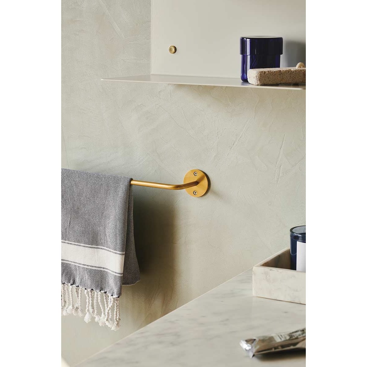 DETAIL metal hylde i beige - 60 cm - MOUD HOME - DesignGaragen.dk