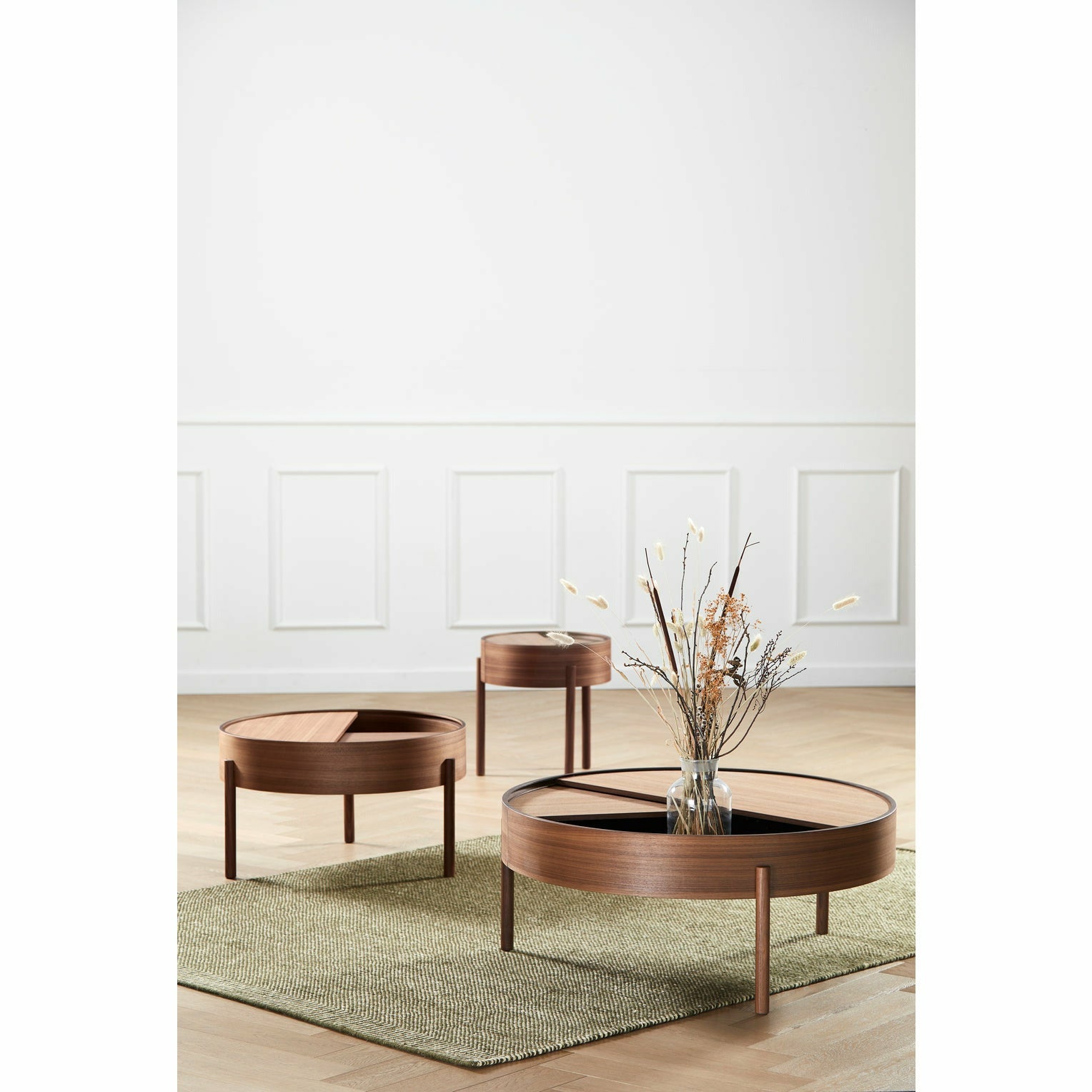 WOUD - Arc coffee table (89 cm) - Walnut - WOUD - DesignGaragen.dk