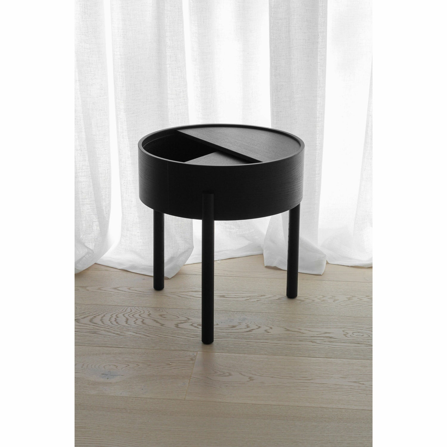 Woud - ARC Side Table (42 cm) - Schwarz