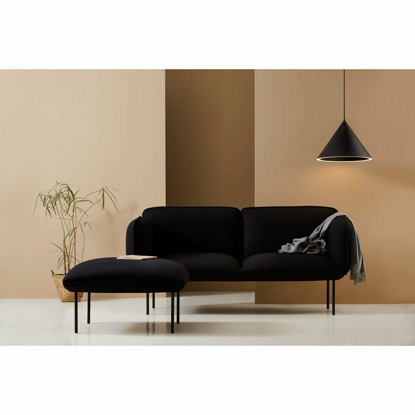 WOUD - Annular pendant (Large) - Black - WOUD - DesignGaragen.dk