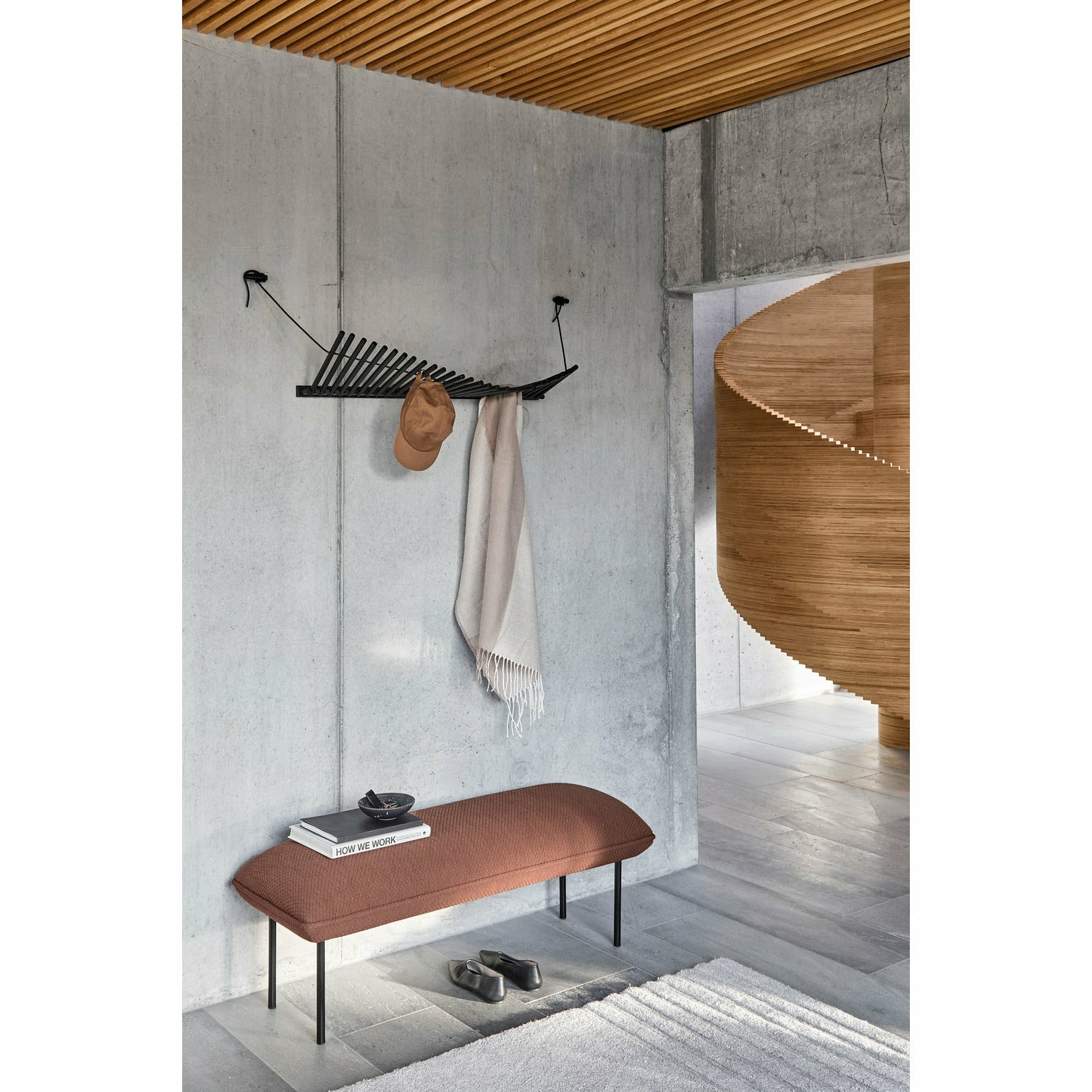 WOUD - Knaegt coat rack - Black/black - WOUD - DesignGaragen.dk