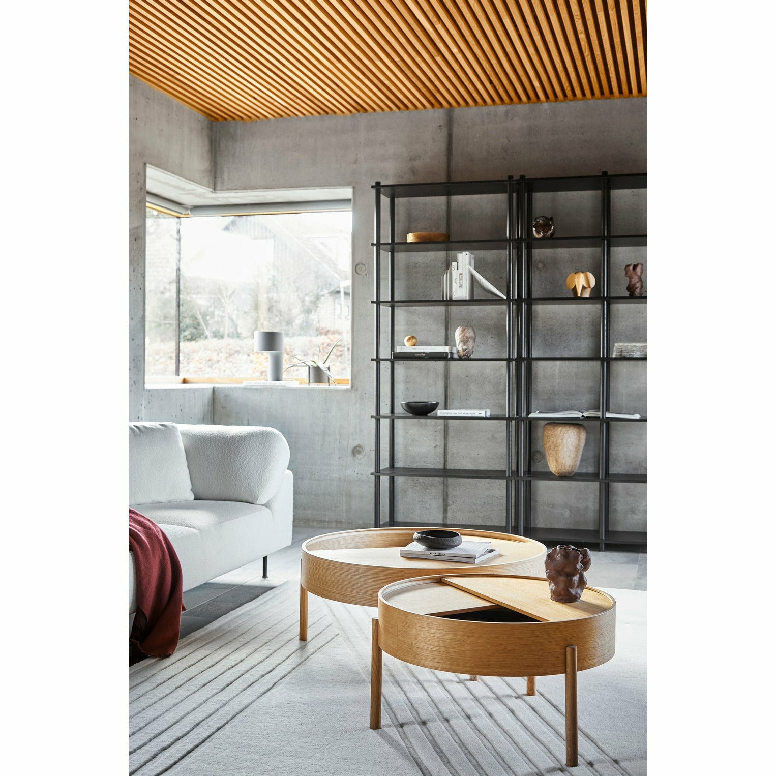 WOUD - Arc coffee table (89 cm) - Oiled oak - WOUD - DesignGaragen.dk