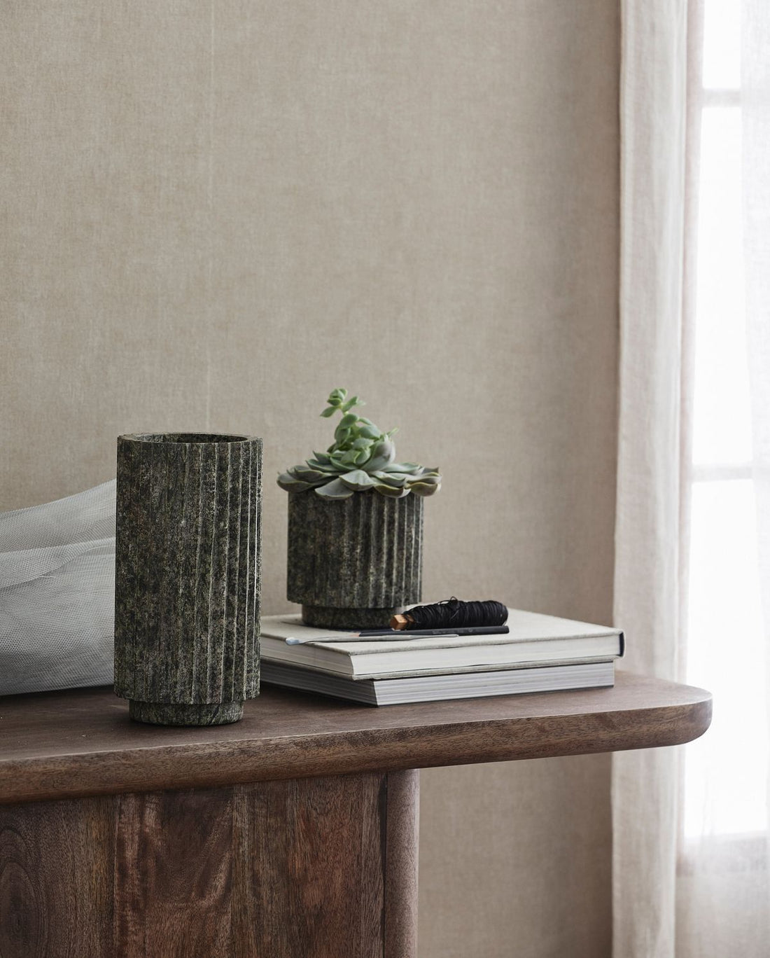 Loon Vase - Green Marmor