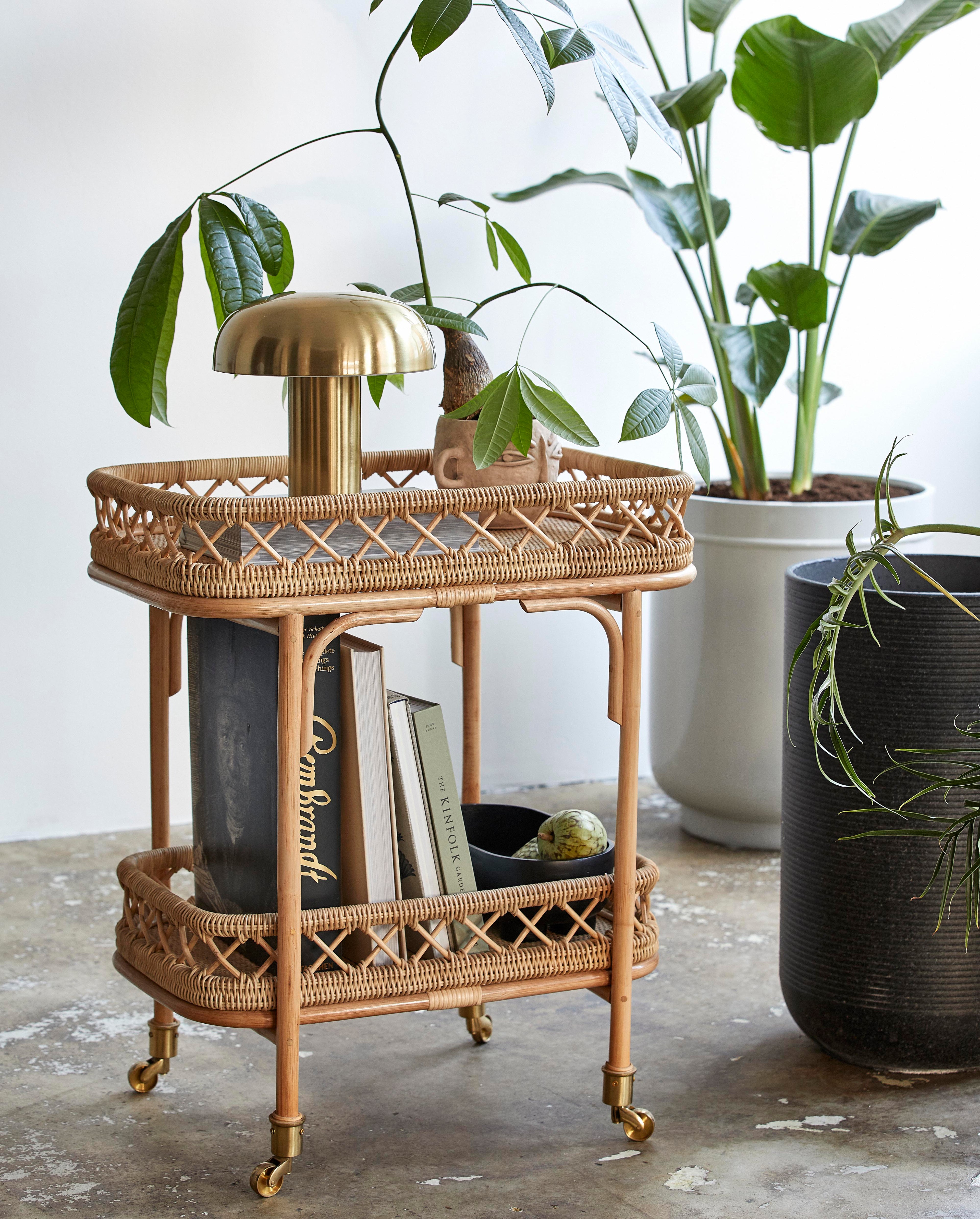 Liri Rolling Table in Rattan - 62x42 cm - Natur