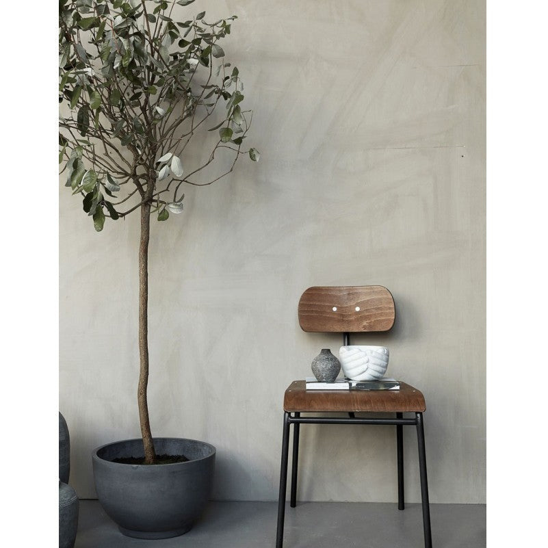 Hausarzt - brauner Stuhl in Holz und Metall