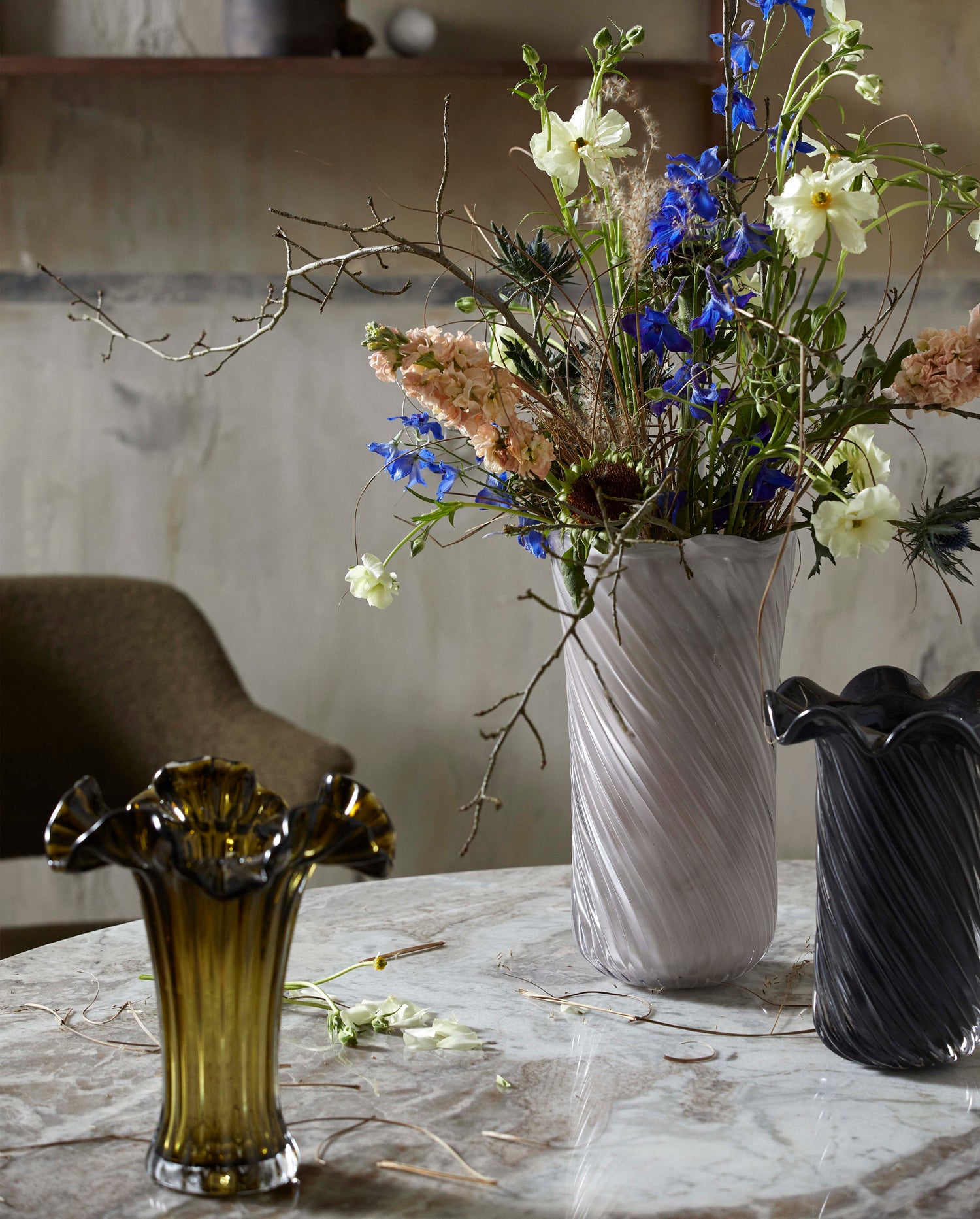 Helle Vase, Glas - rohes Weiß