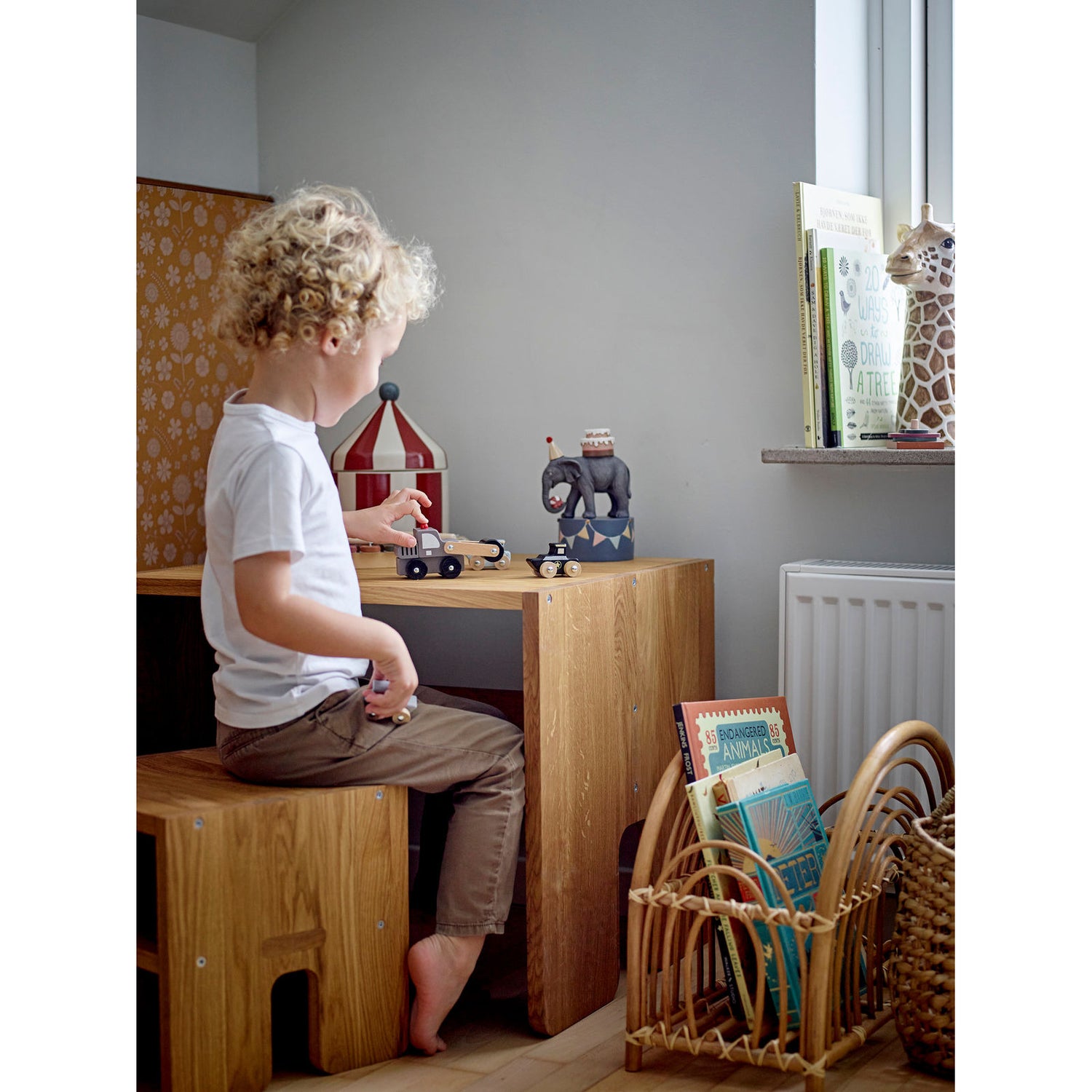 Bloomingville MINI Bas Taburet, Brun, Eg - Bloomingville MINI - DesignGaragen.dk
