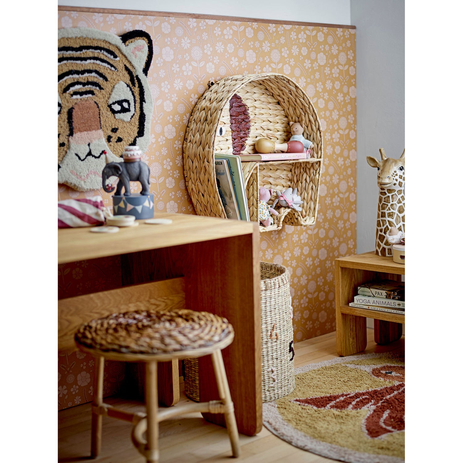 Bloomingville MINI Bas Taburet, Brun, Eg - Bloomingville MINI - DesignGaragen.dk